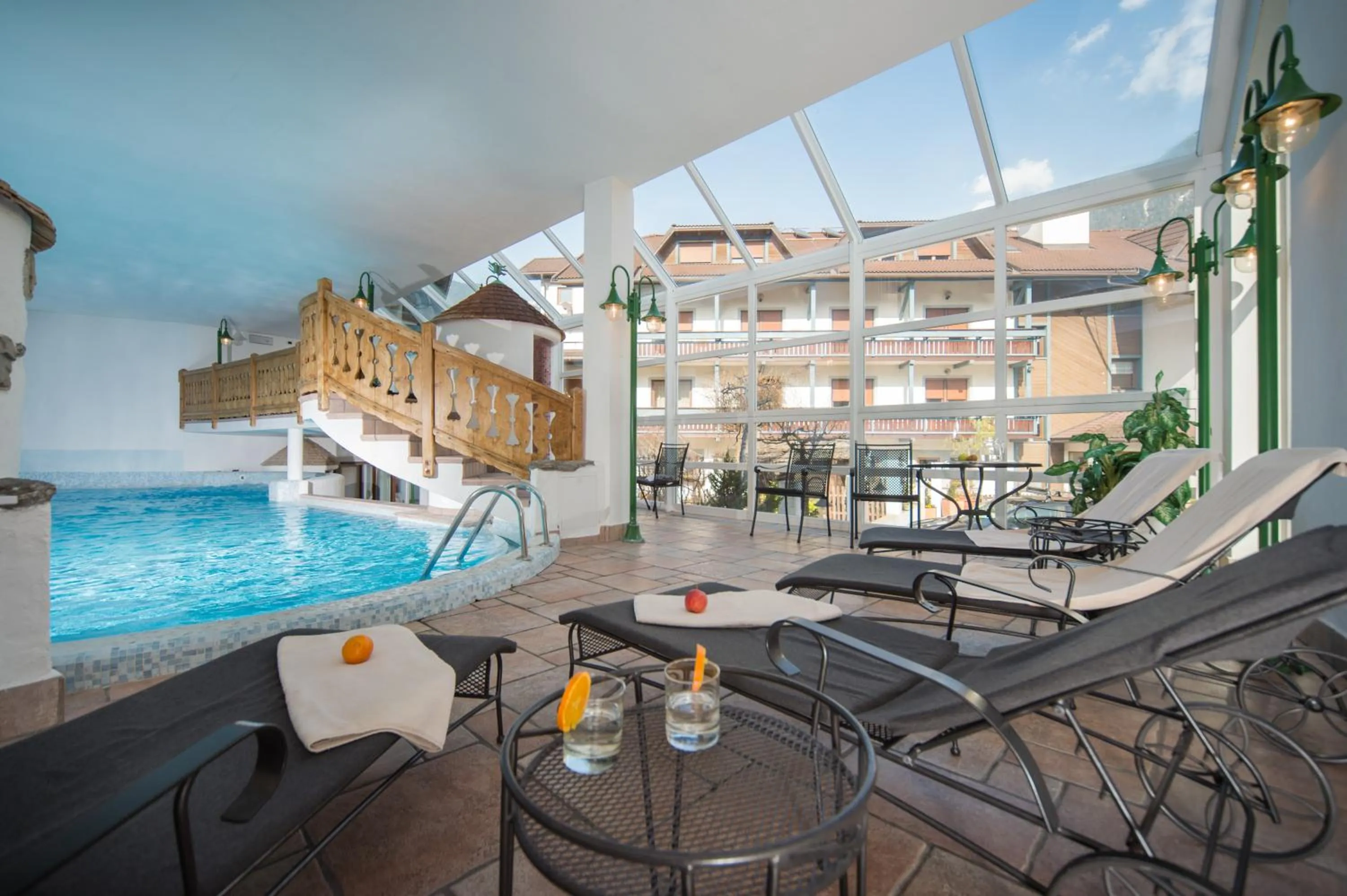 Swimming pool in Hotel Mühlenerhof