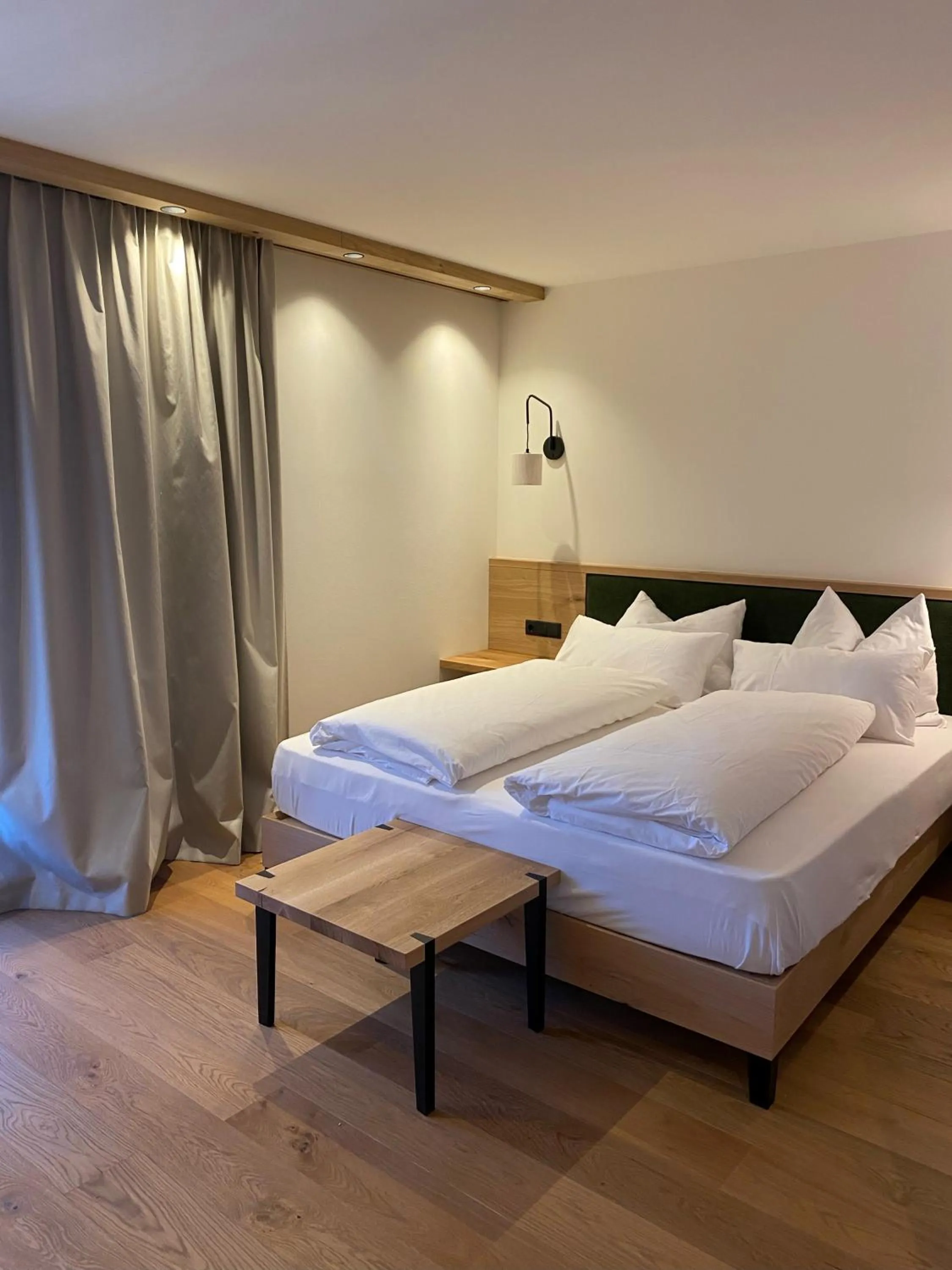 Bedroom, Bed in Hotel Mühlenerhof