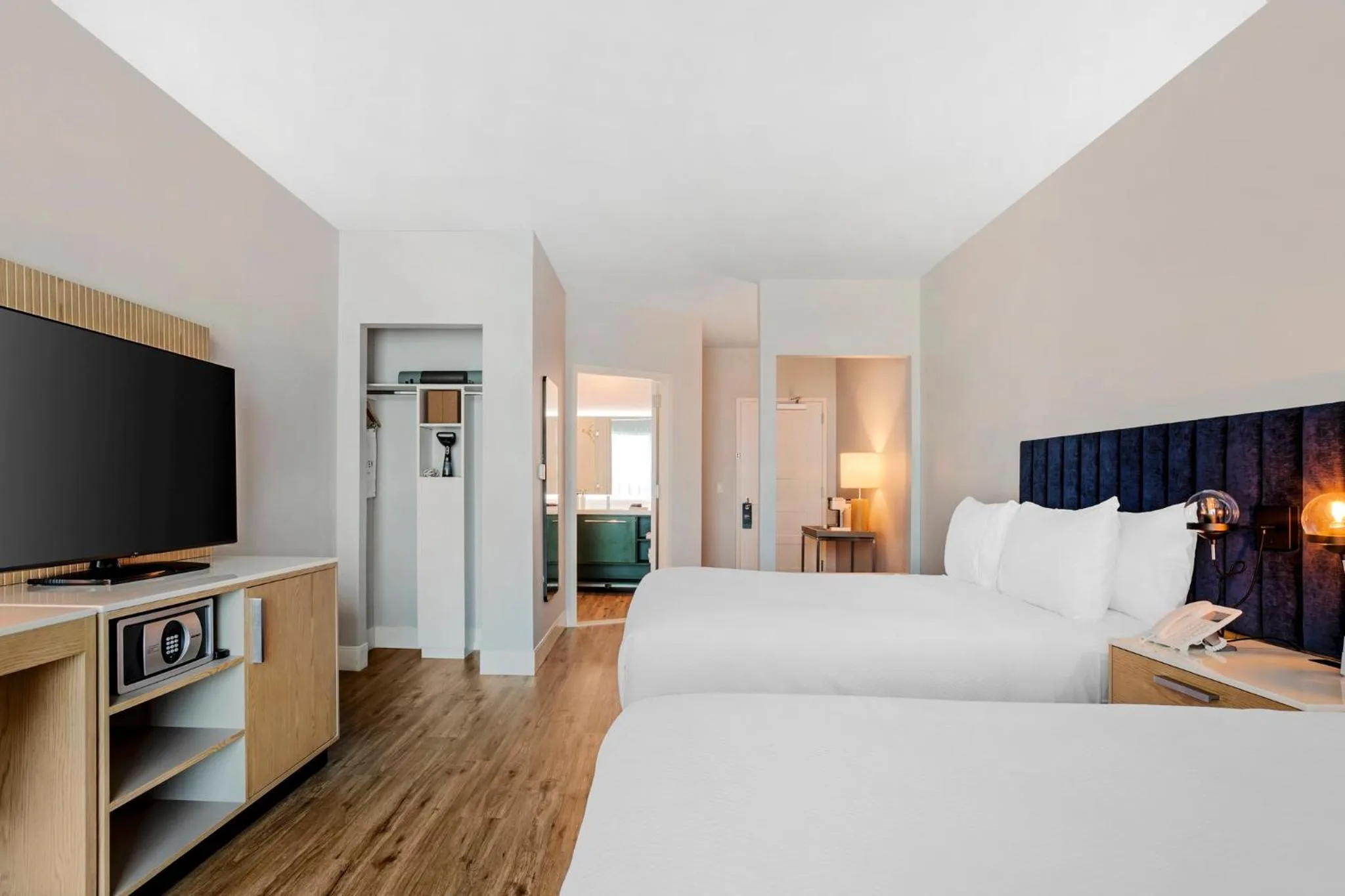 Photo of the whole room, Bed in EVEN Hotel Waco - University Area by IHG