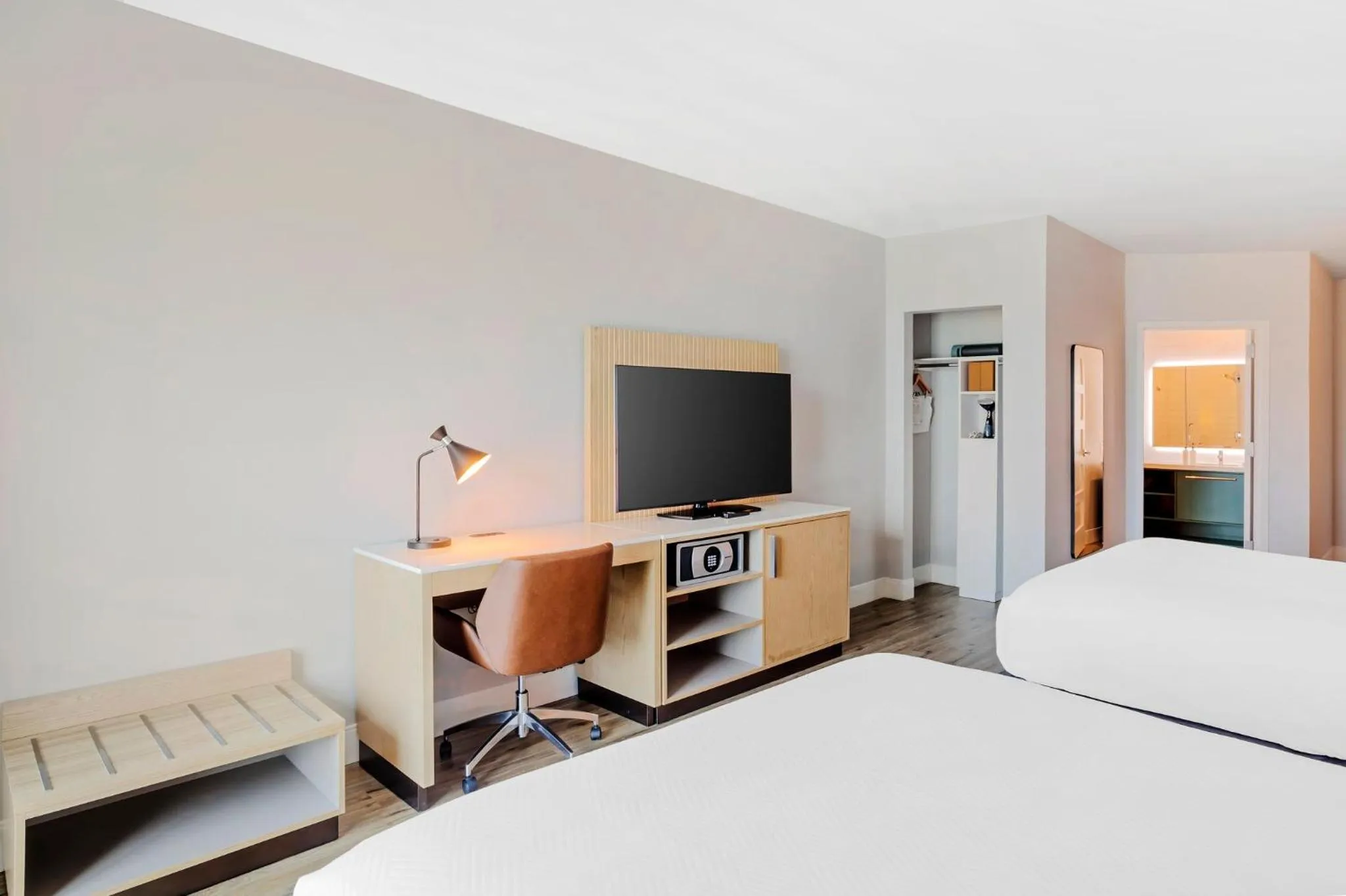 Photo of the whole room, Bed in EVEN Hotel Waco - University Area by IHG