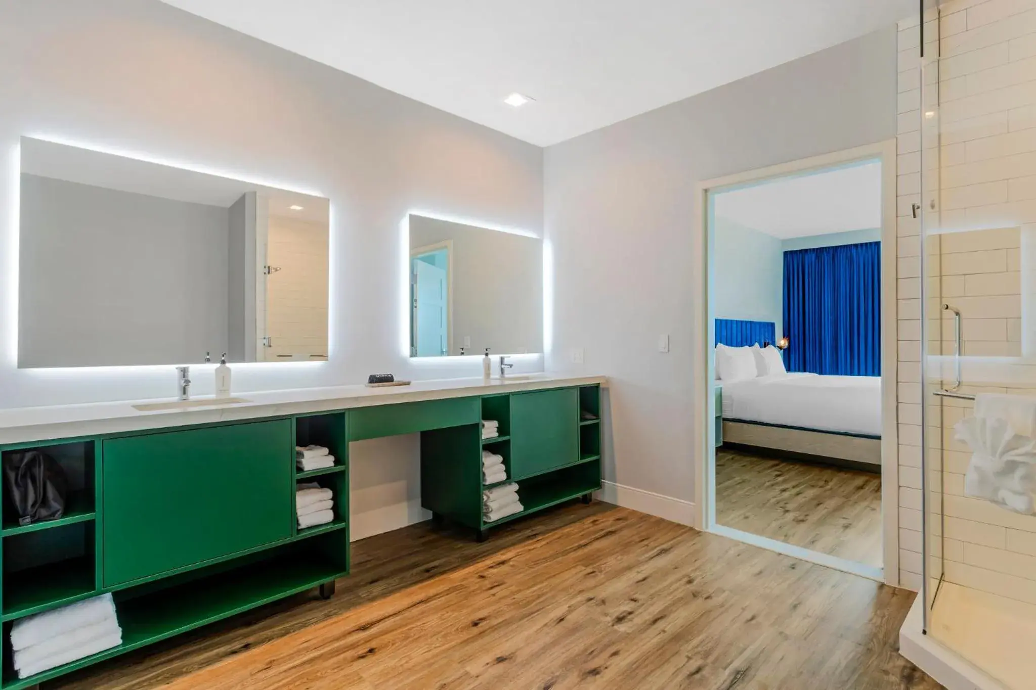 One-Bedroom Suite with Downtown and Magnolia Silos View in EVEN Hotel Waco - University Area by IHG One-Bedroom Suite with Downtown and Magnolia Silos View in EVEN Hotel Waco - University Area by IHG