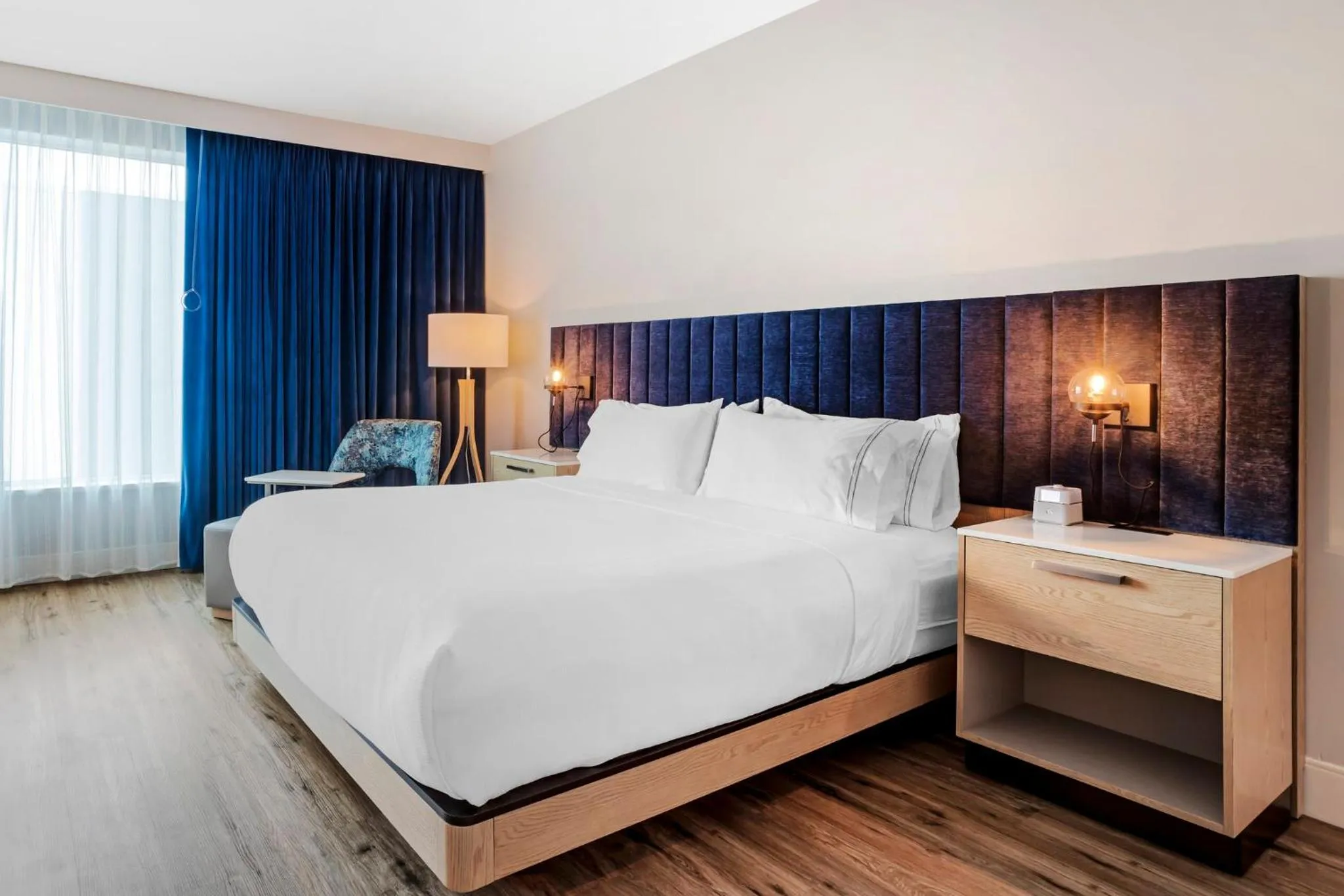 Photo of the whole room, Bed in EVEN Hotel Waco - University Area by IHG