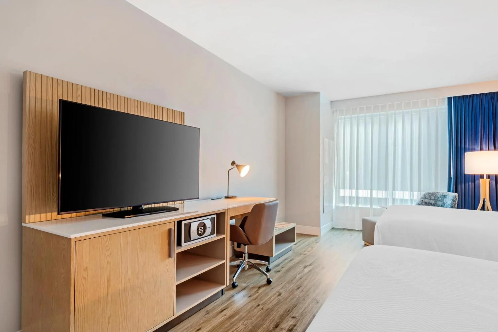 Photo of the whole room, Bed in EVEN Hotel Waco - University Area by IHG