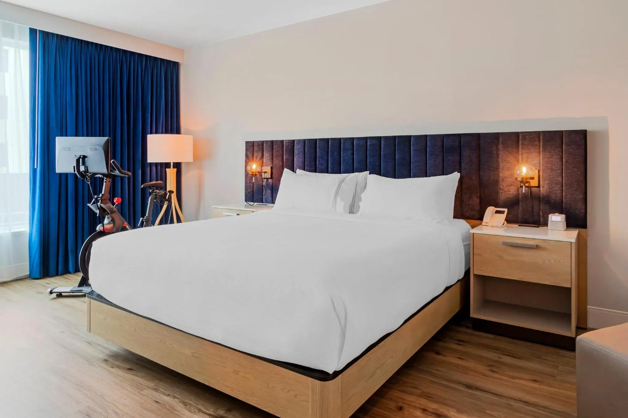 Photo of the whole room, Bed in EVEN Hotel Waco - University Area by IHG