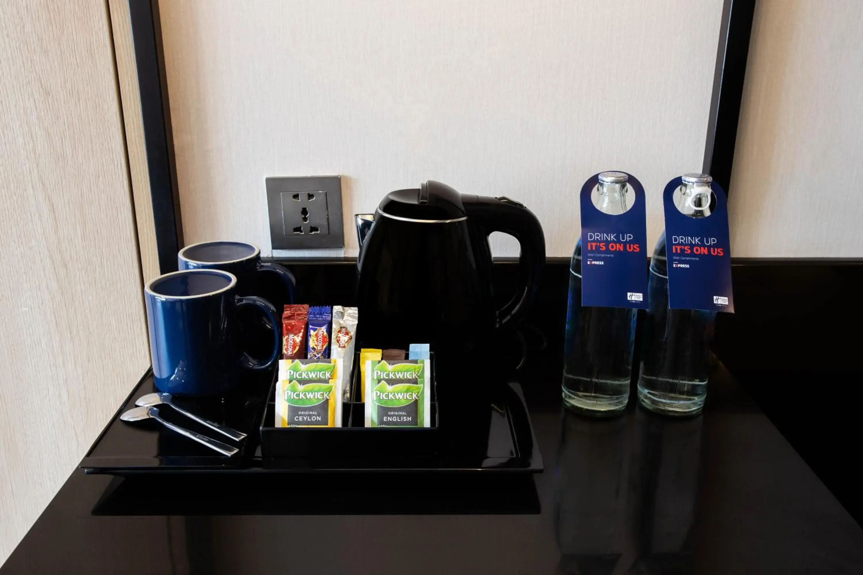 Standard Queen Room - Free Breakfast in Holiday Inn Express & Suites Bangkok Central Pier by IHG Standard Queen Room - Free Breakfast in Holiday Inn Express & Suites Bangkok Central Pier by IHG