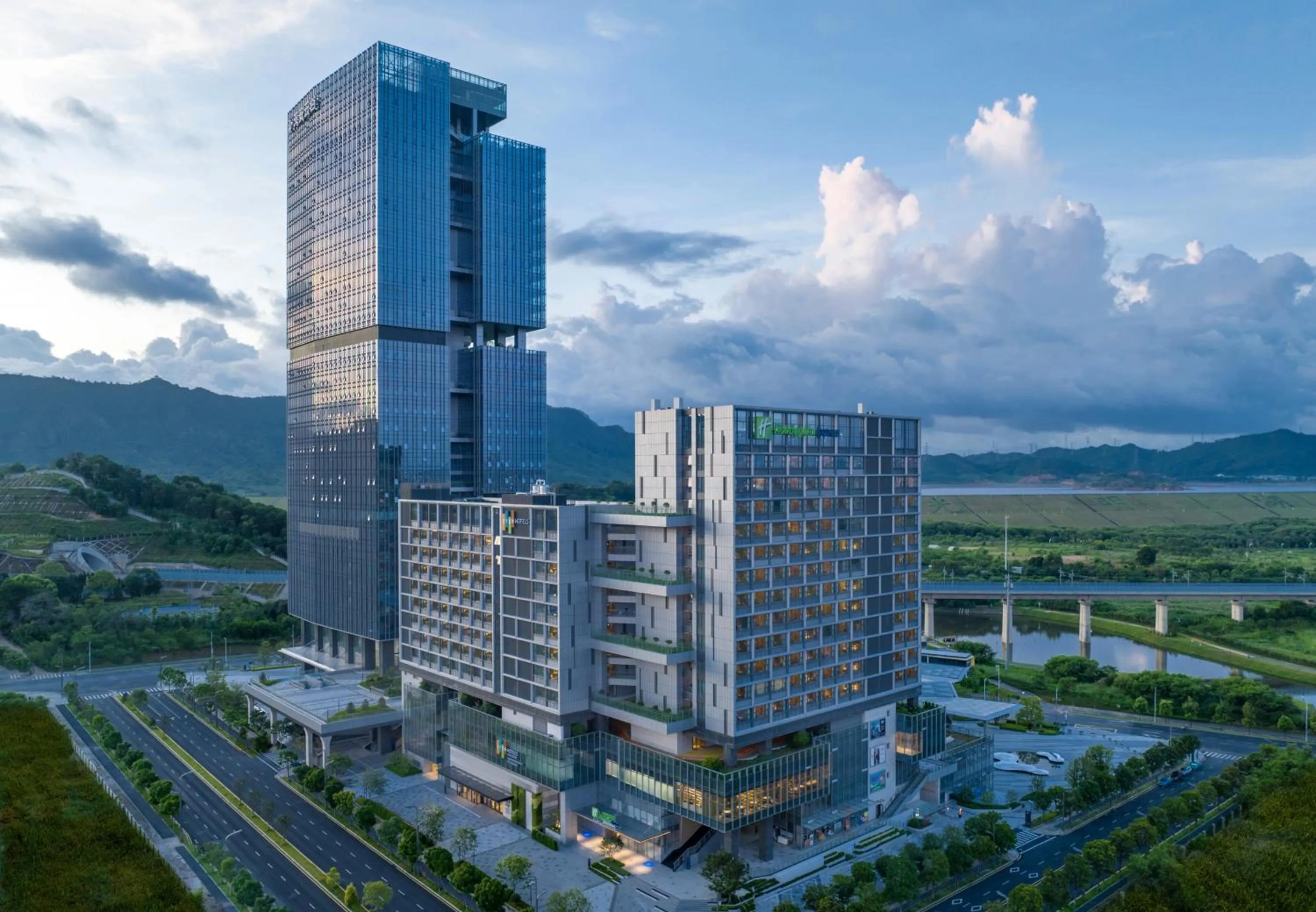 Property building in Holiday Inn Express Shenzhen Guangming Cloud Park by IHG