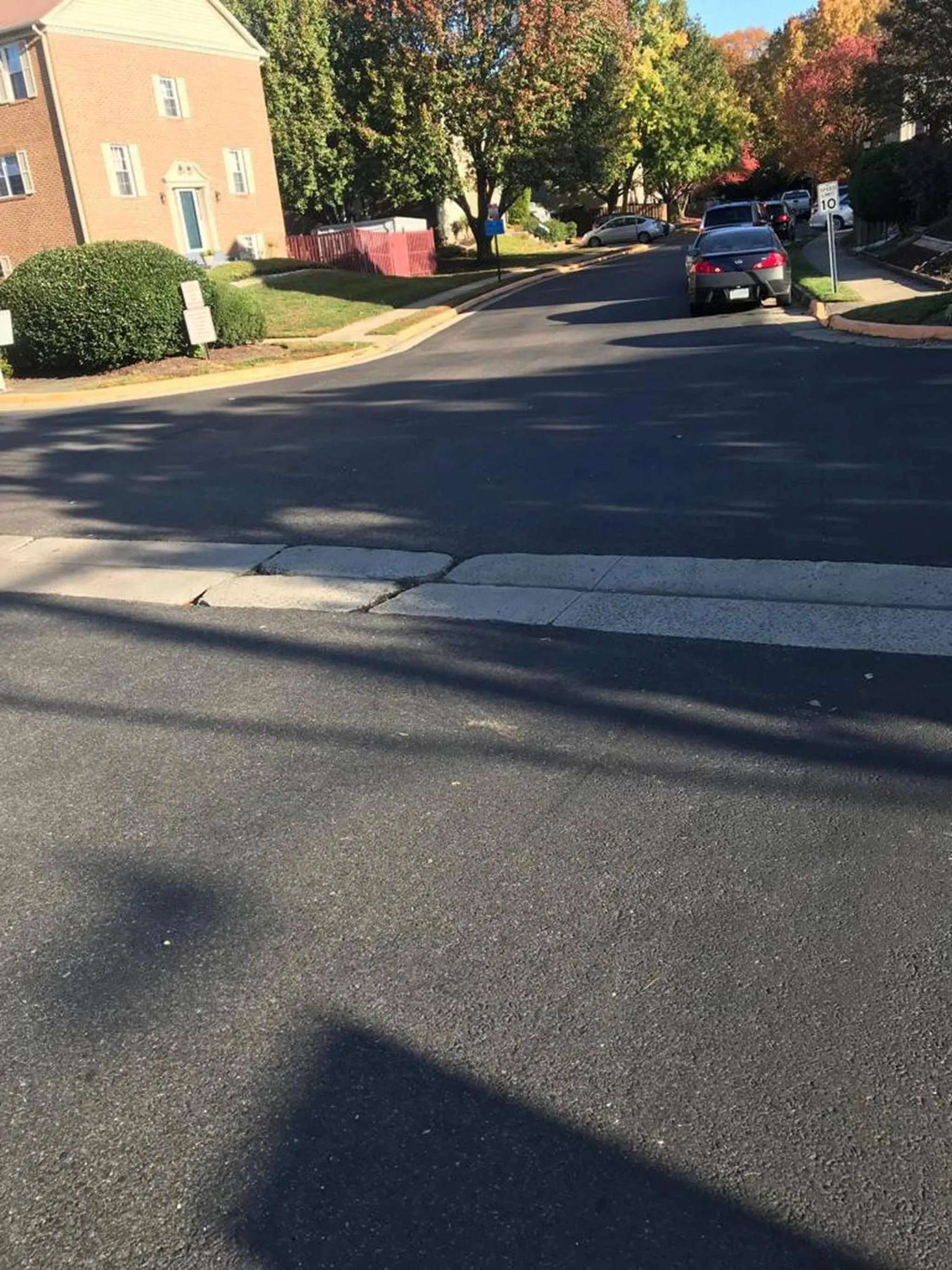 Neighbourhood in Modern Executive Master Bedroom