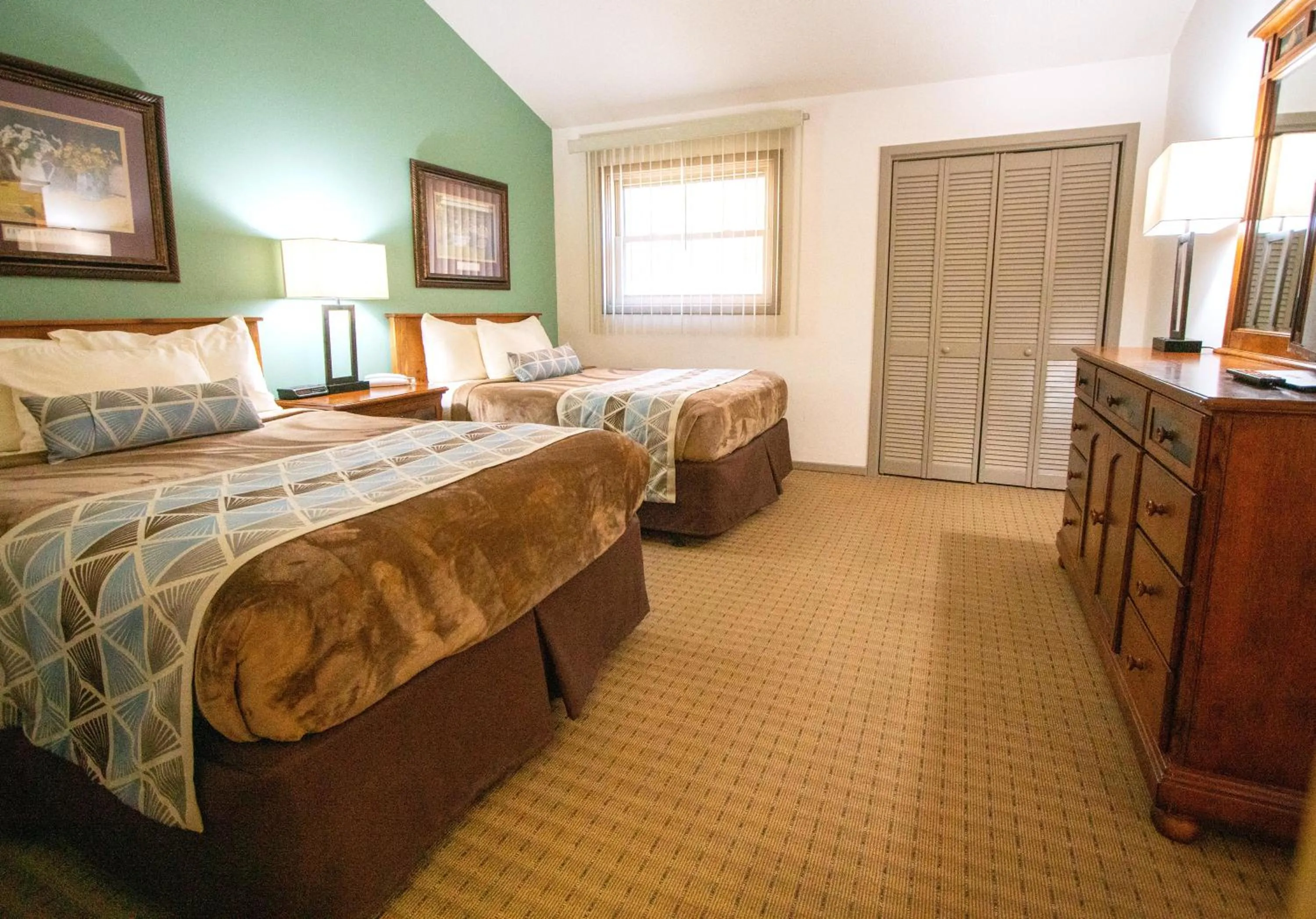 Bed in Fox Run at Lake Lure