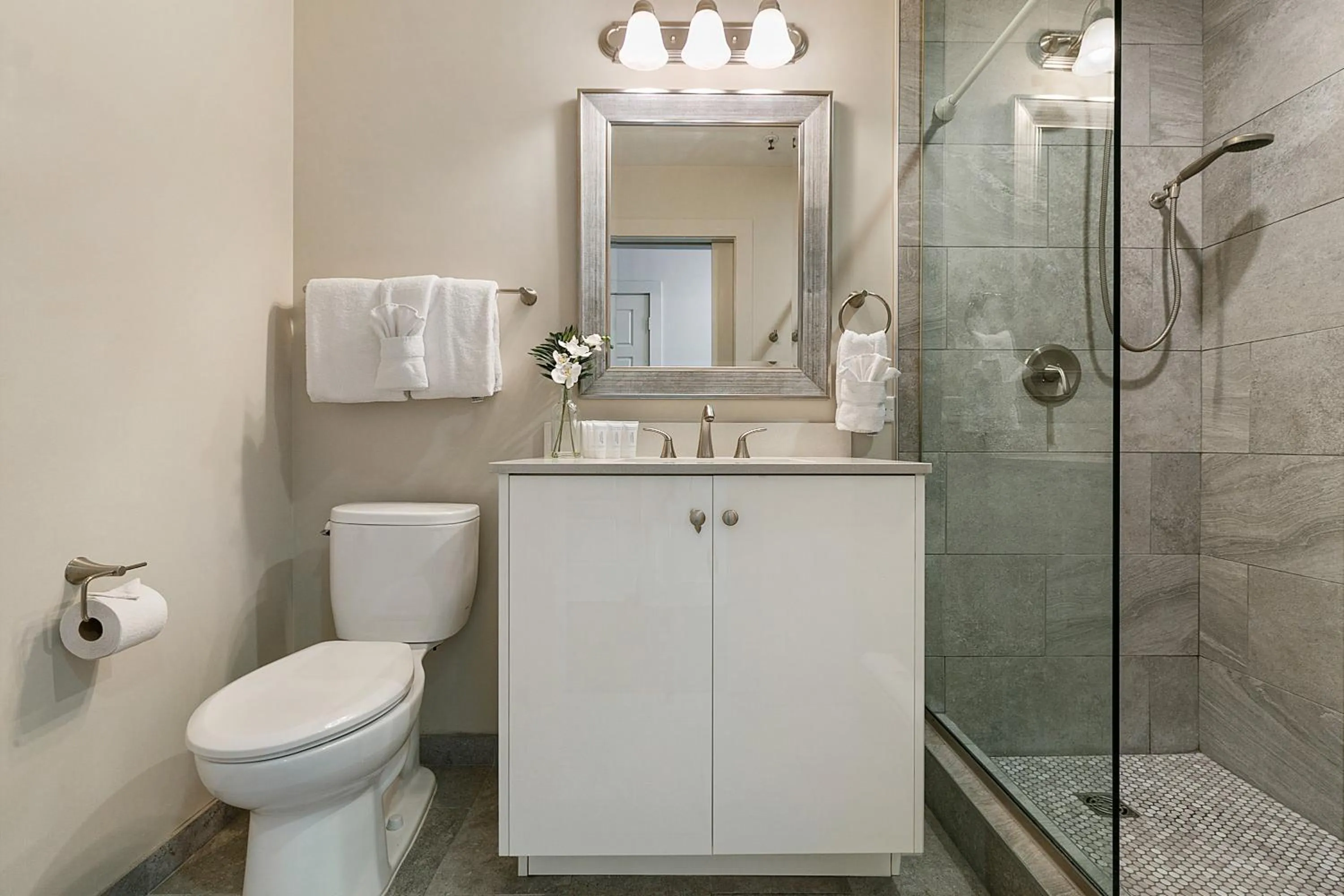 Bathroom in Charming Studio Near French Quarter
