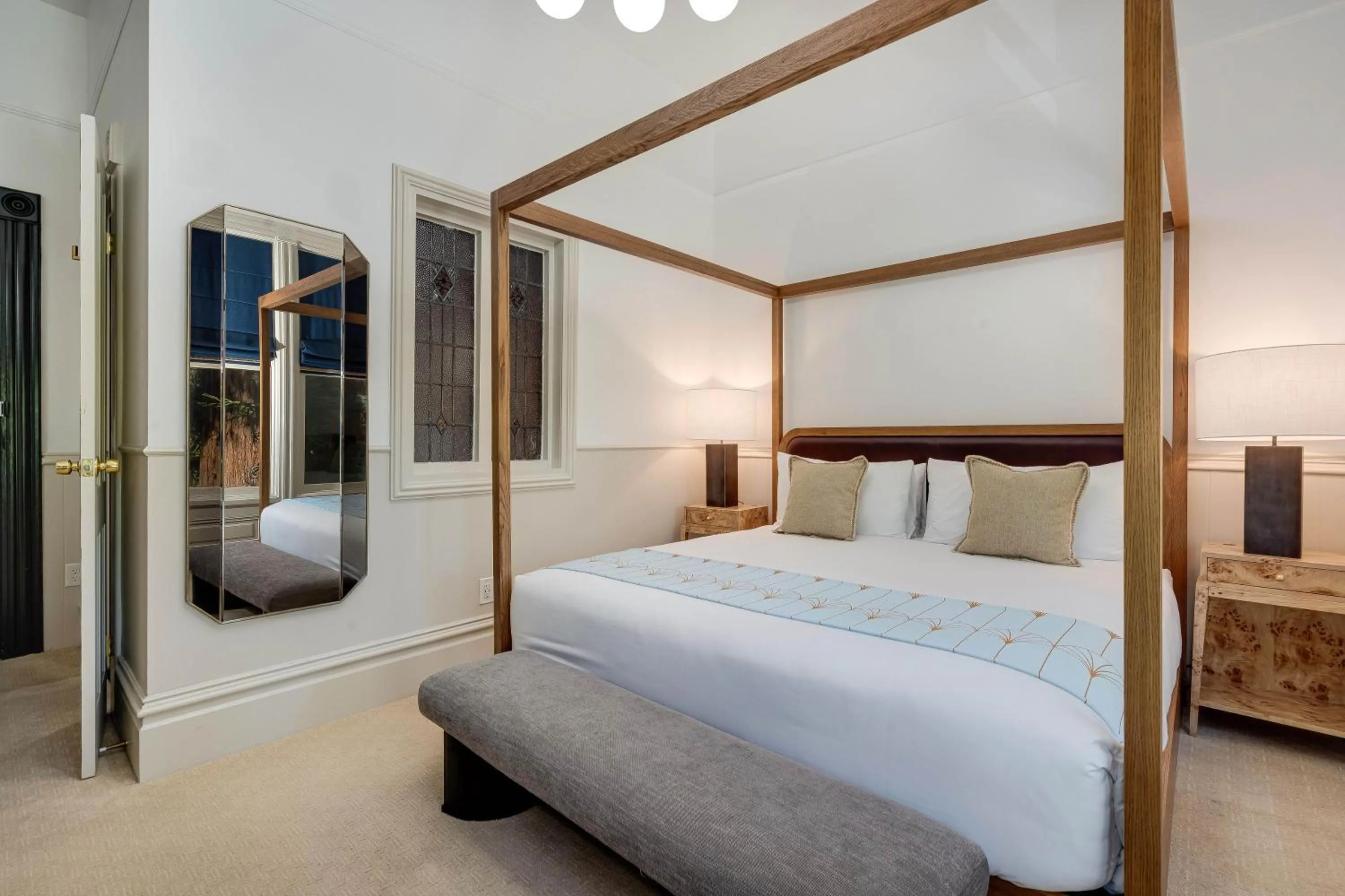 Bed in White House Napa