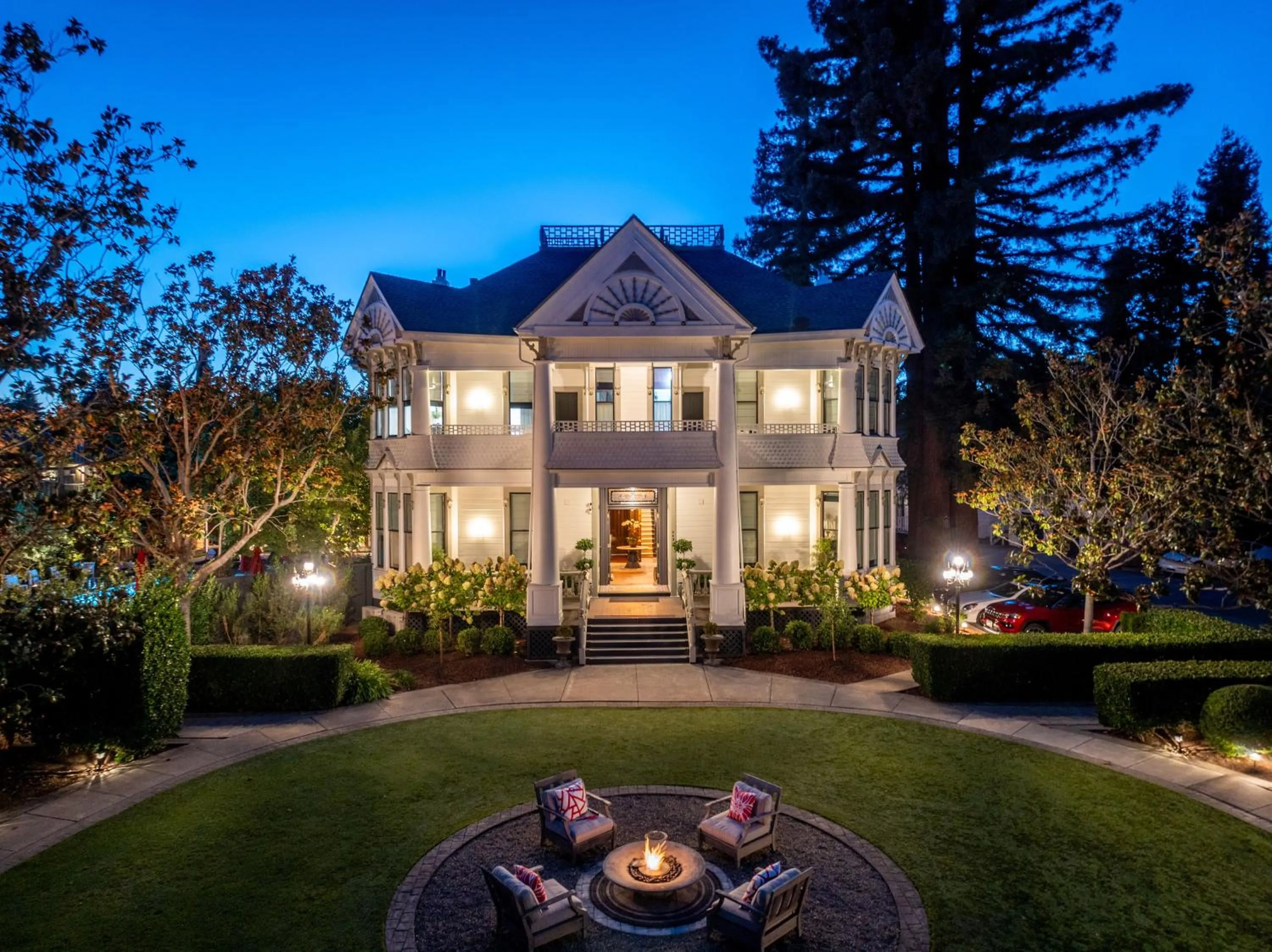 Property building in White House Napa