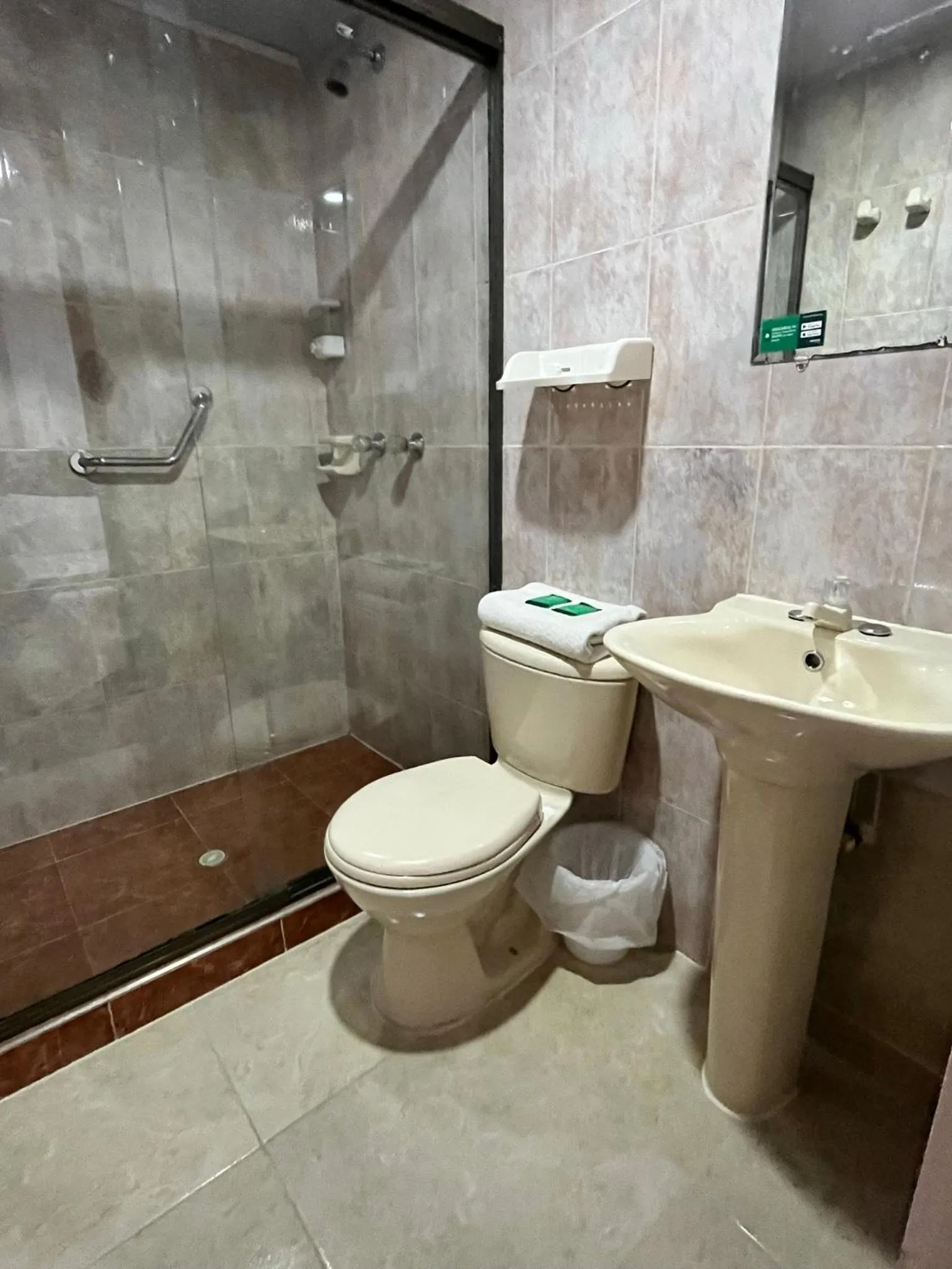 Shower in Titas House Bogota