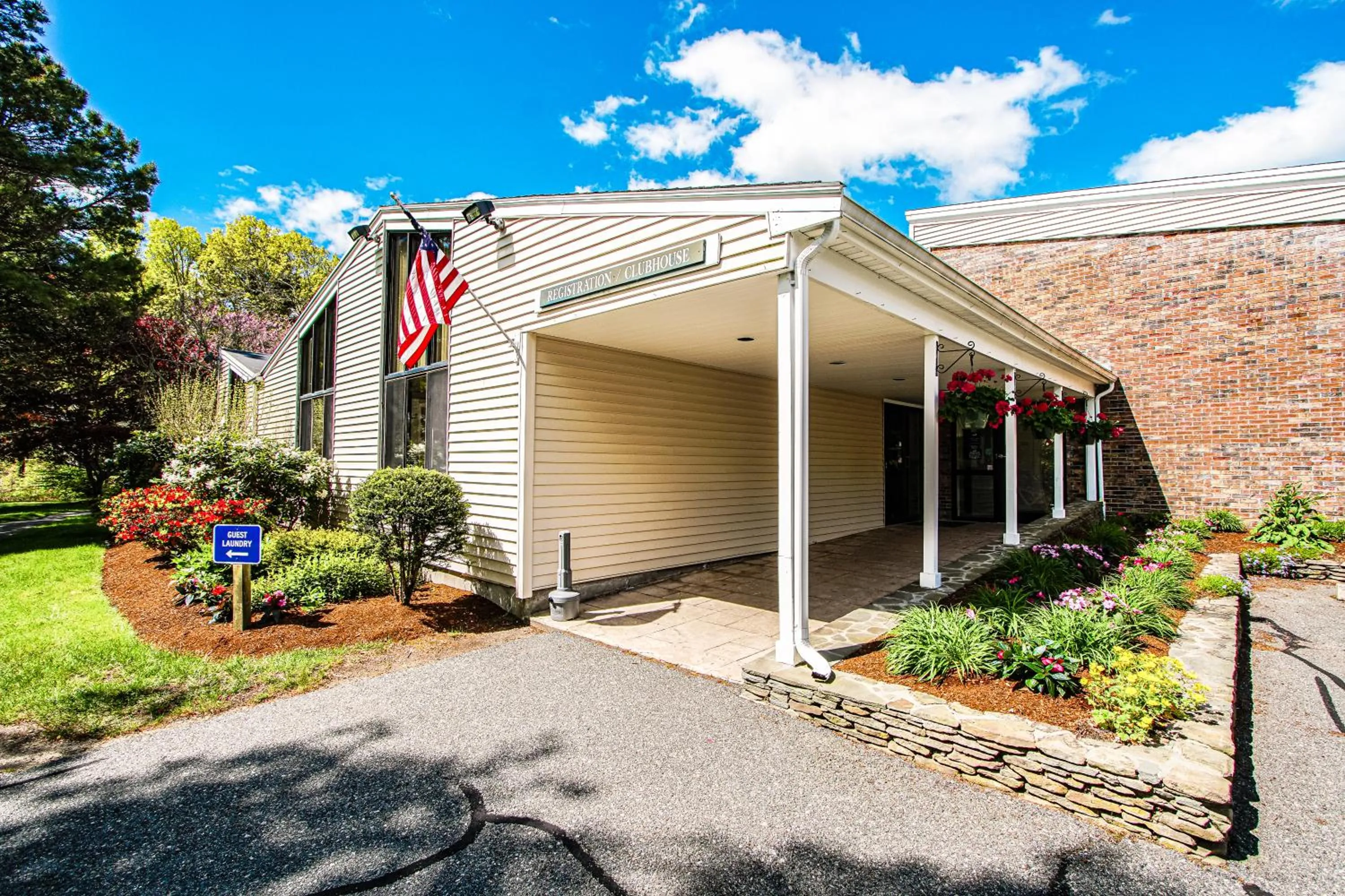 Facade/entrance in Sea Mist Resort