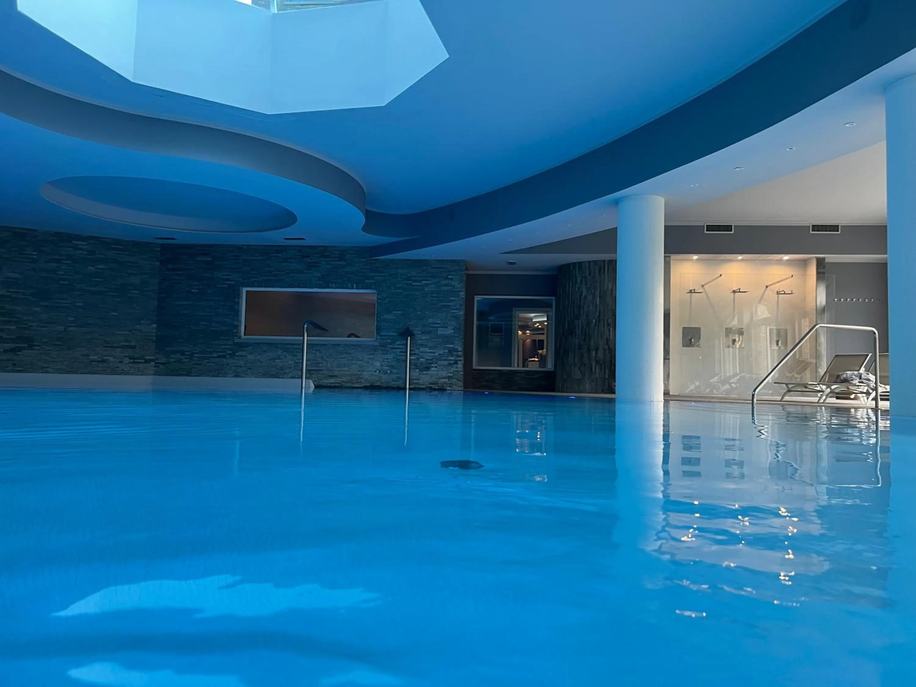 Swimming pool in Bes Hotel Terme a Palazzago