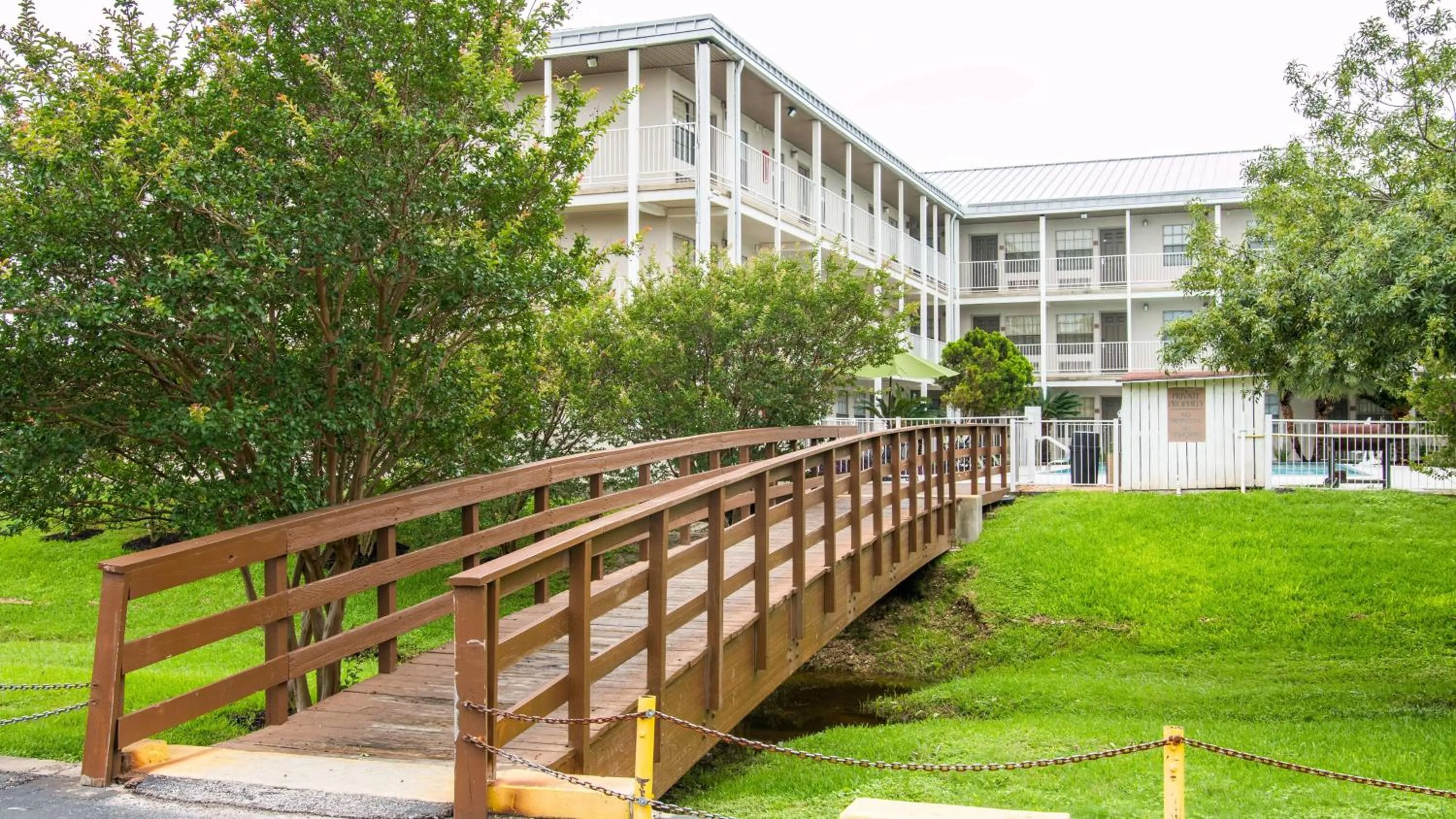 Property building in Studio 6-San Antonio, TX - Lackland AFB