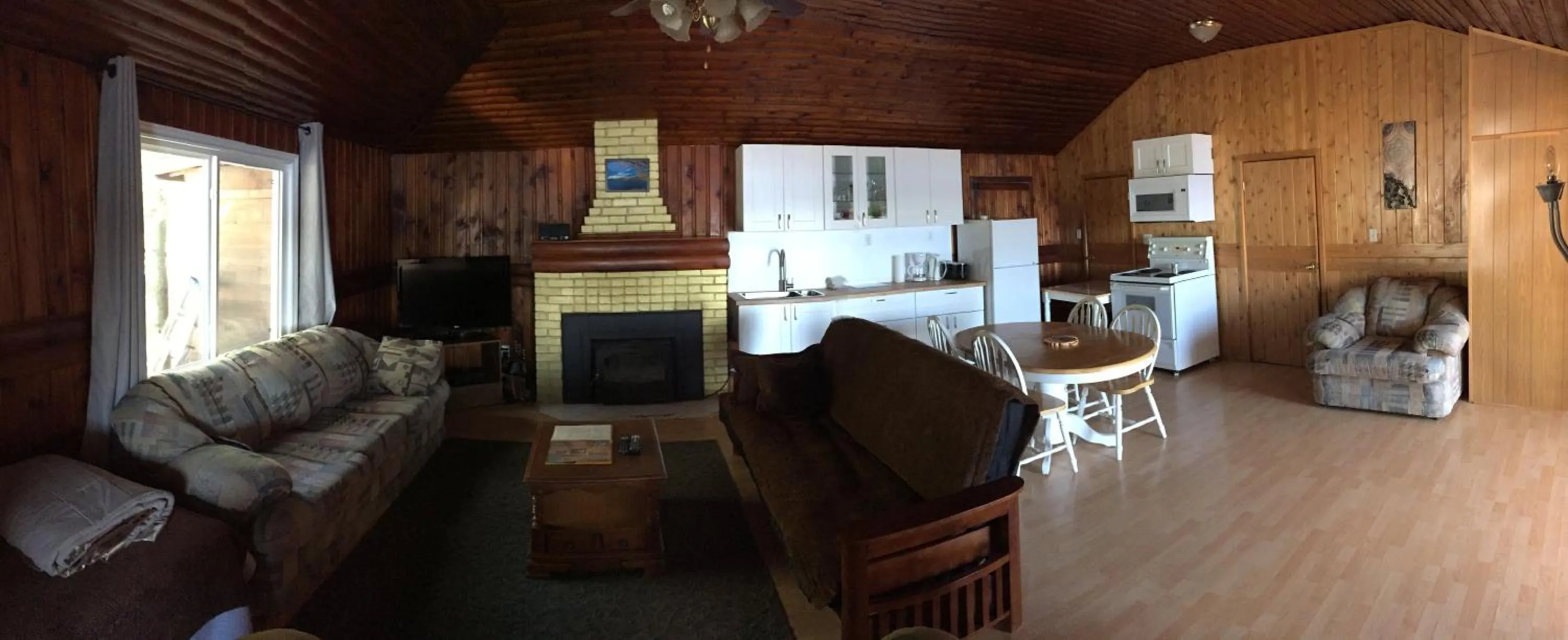 Living room in Lang Lake Resort