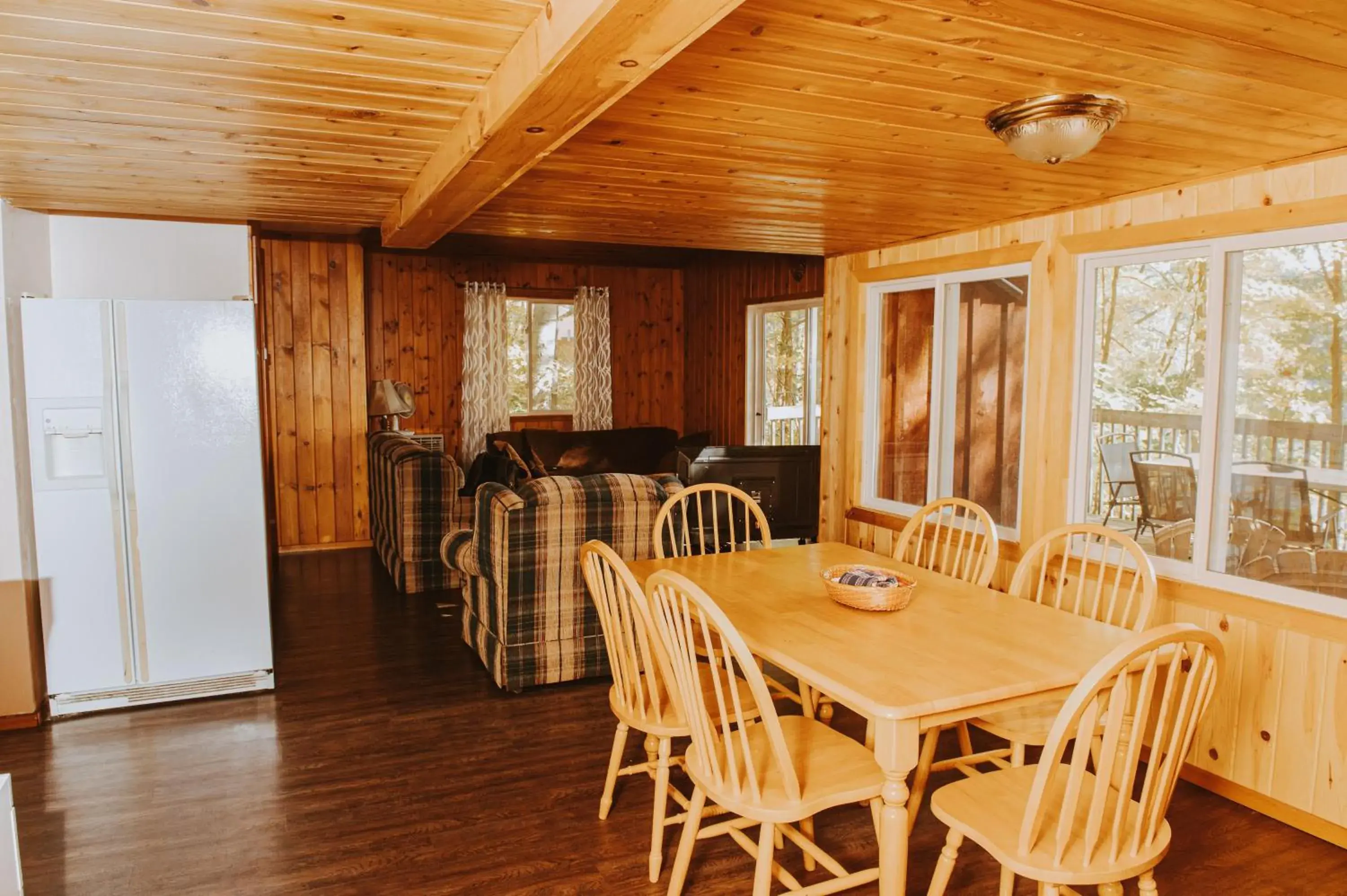 Four-Bedroom House in Lang Lake Resort Four-Bedroom House in Lang Lake Resort