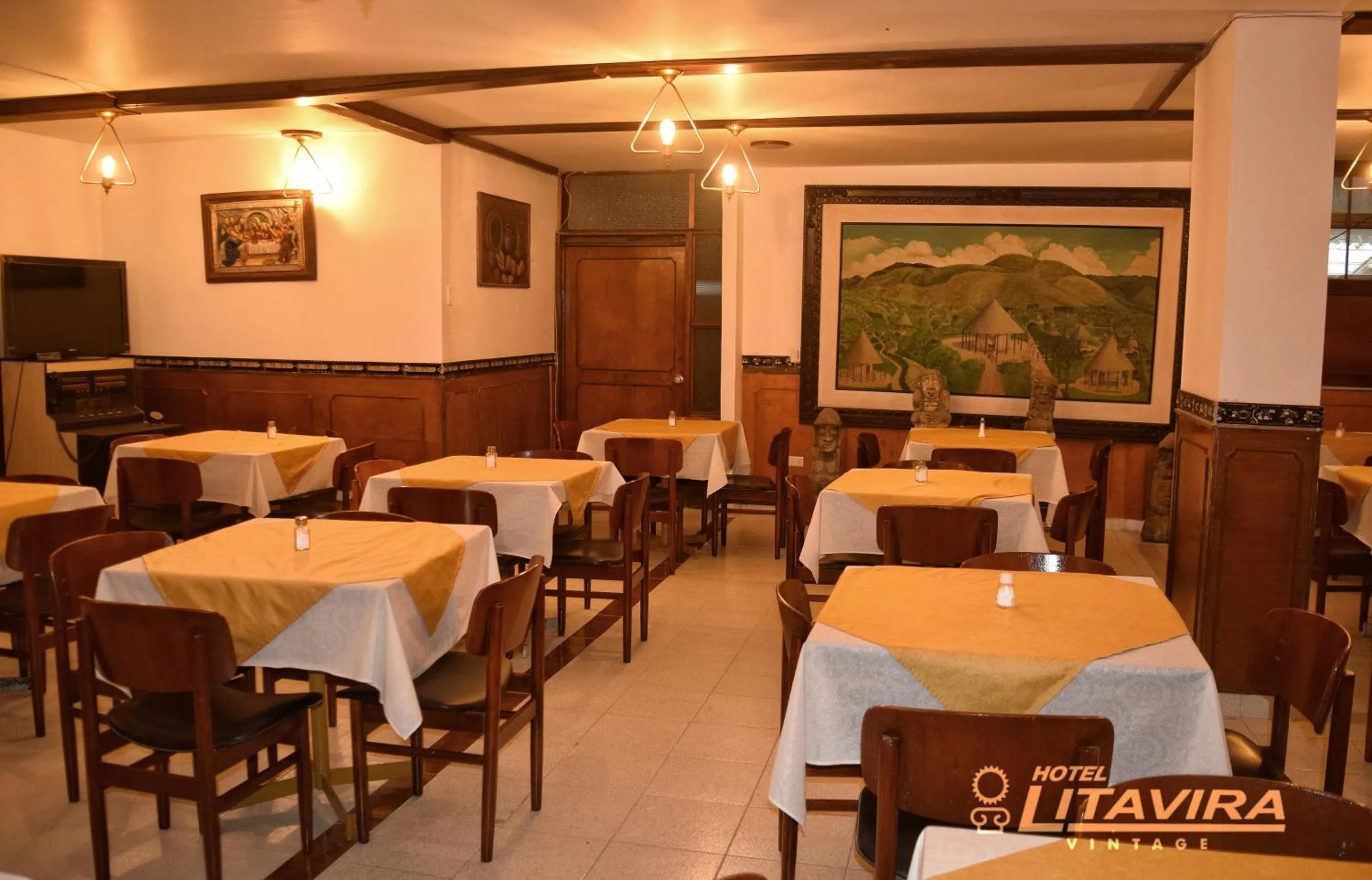 Restaurant/places to eat in Hotel Litavira Vintage