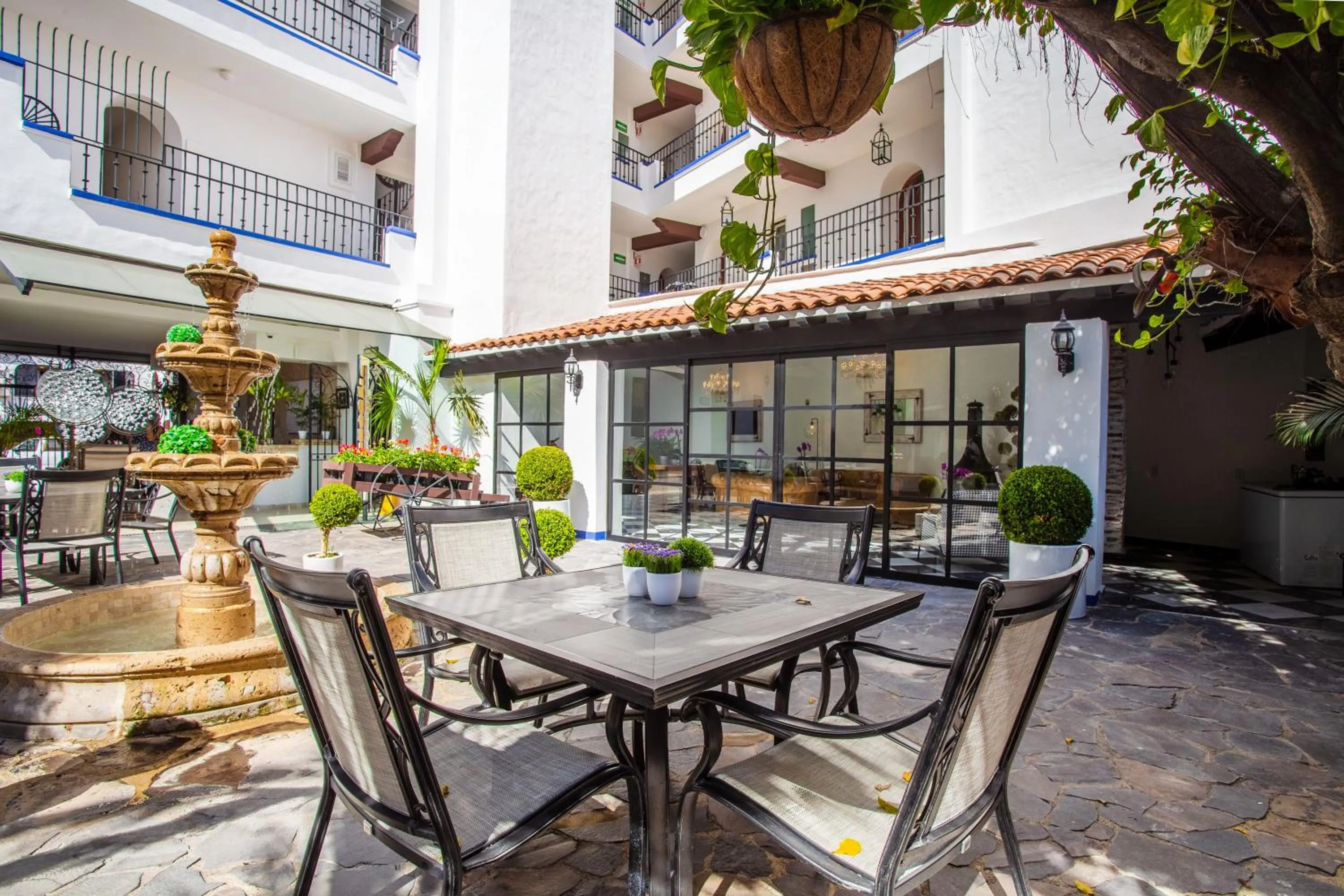 Patio in Hotel Suites Mar Elena