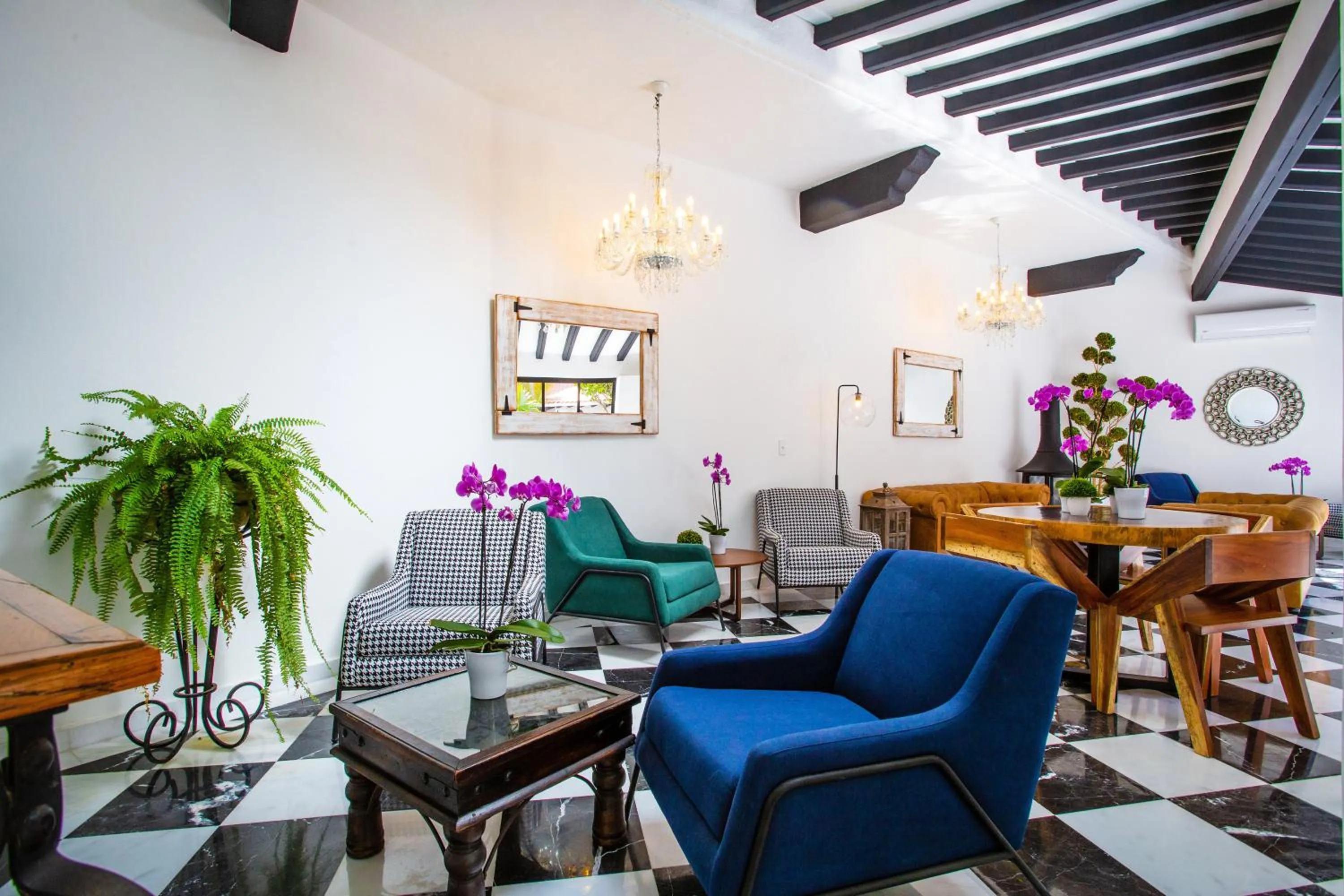 Communal lounge/ TV room in Hotel Suites Mar Elena