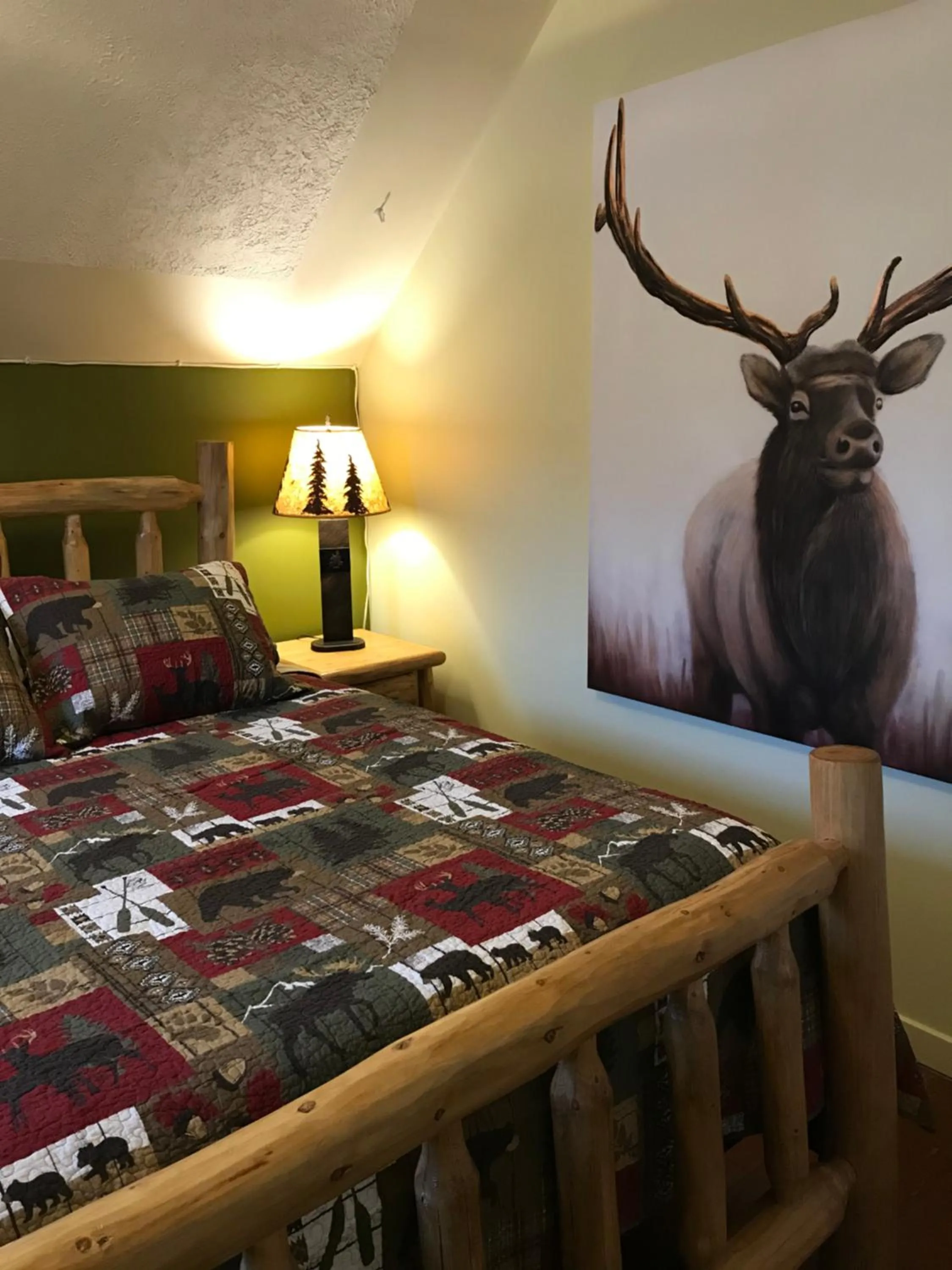 Bed in Holiday Lodge Bed and Breakfast