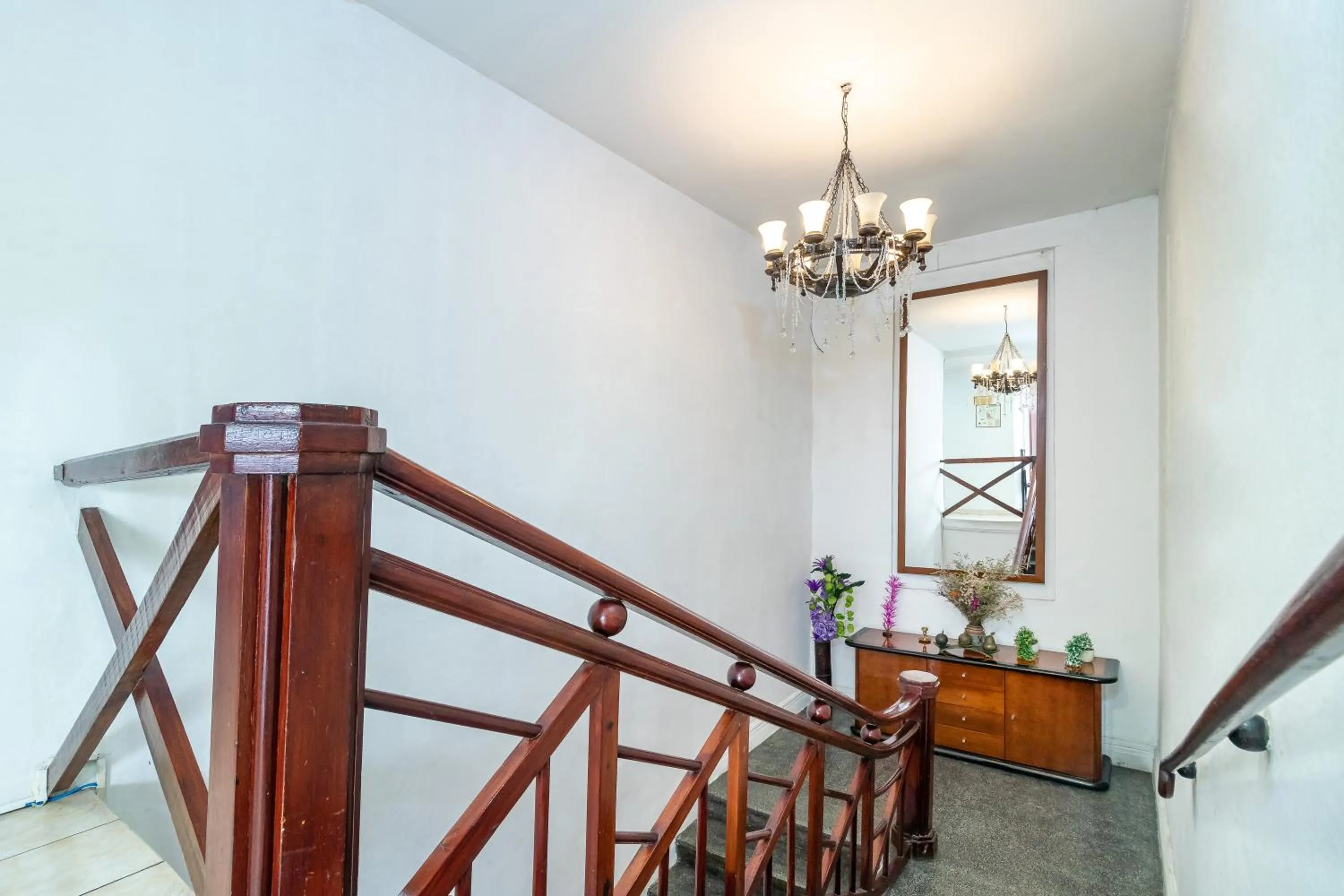 Property building in Ayenda Eloina