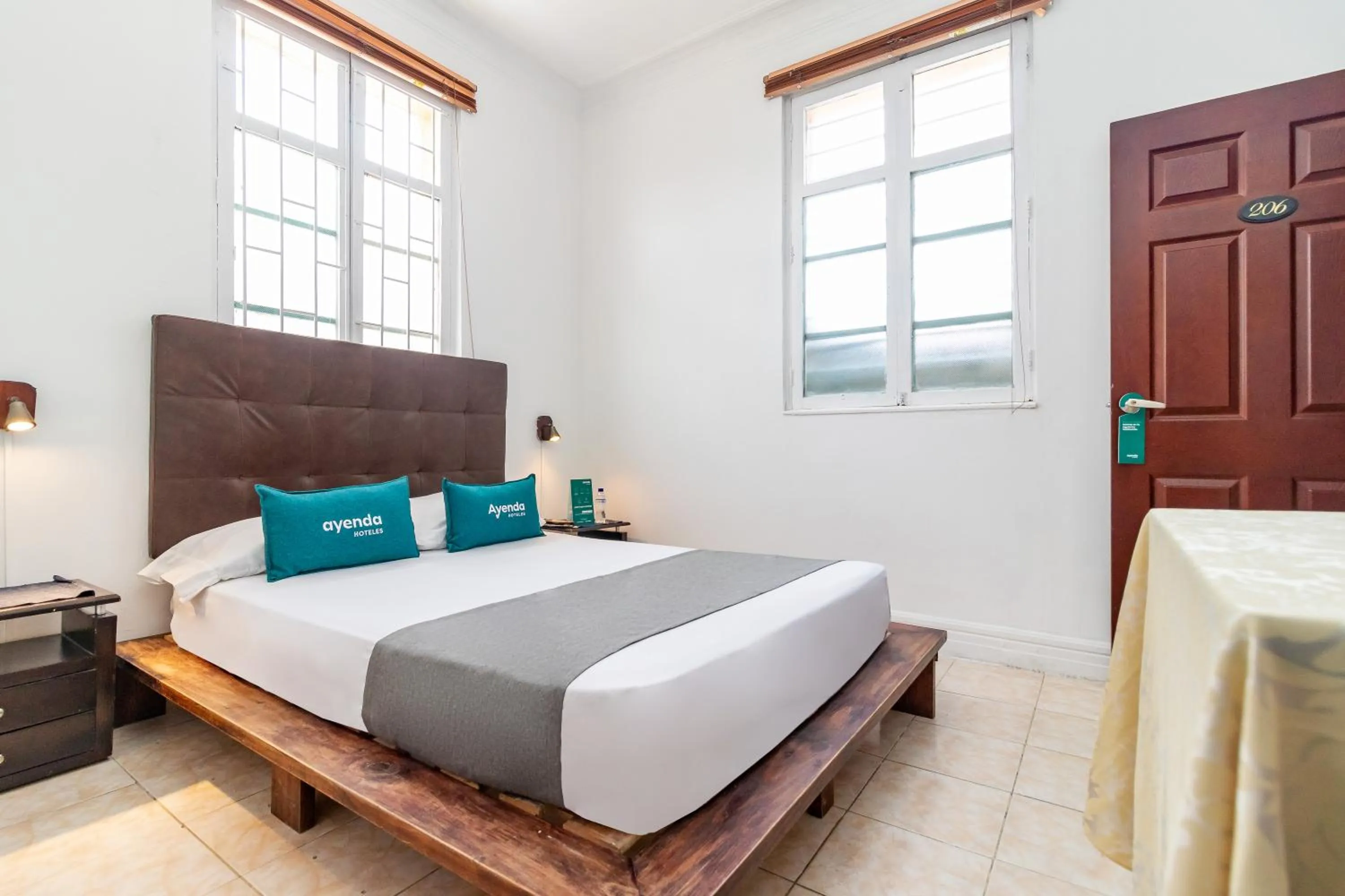 Photo of the whole room, Bed in Ayenda Eloina