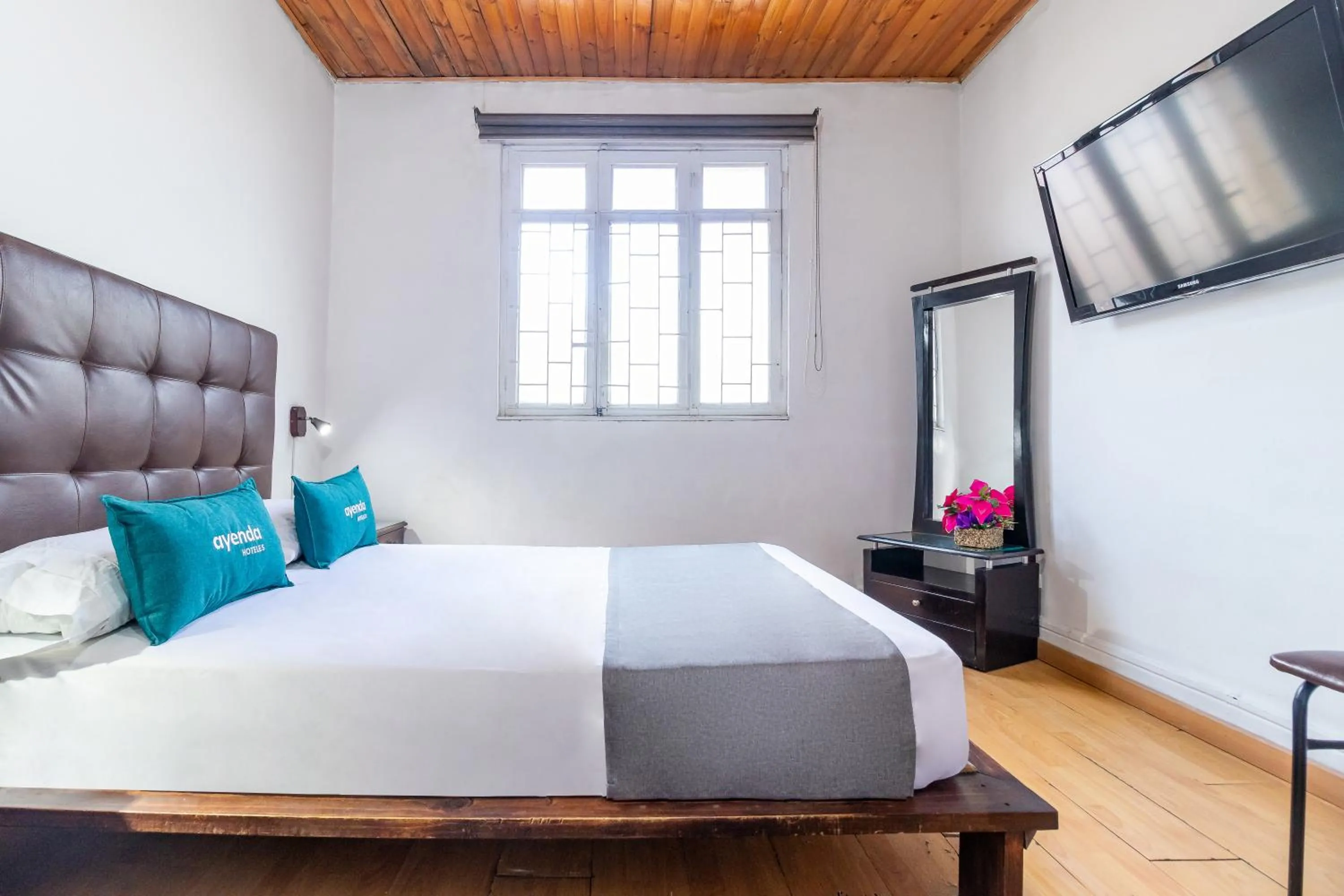 Photo of the whole room, Bed in Ayenda Eloina