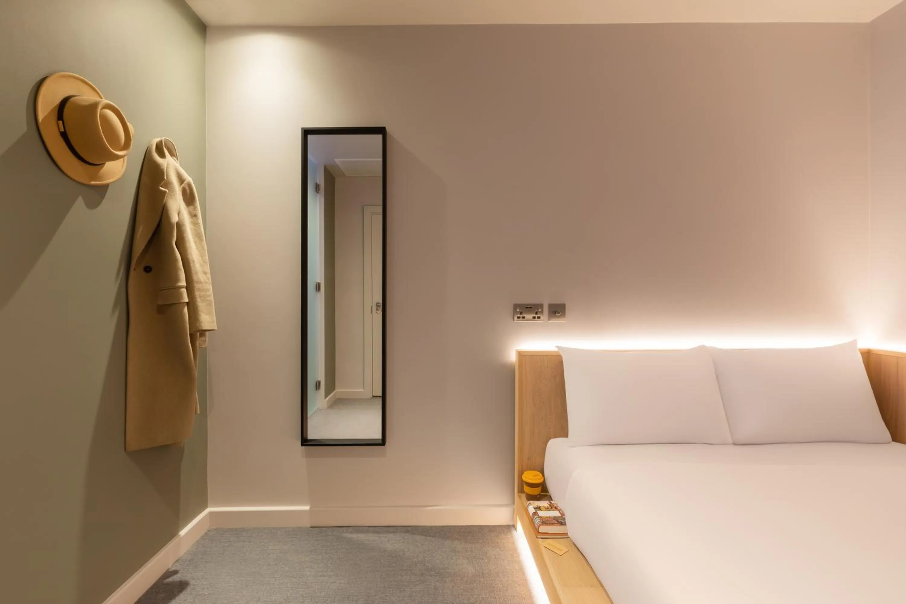 Photo of the whole room, Bed in Zedwell Hotel Greenwich