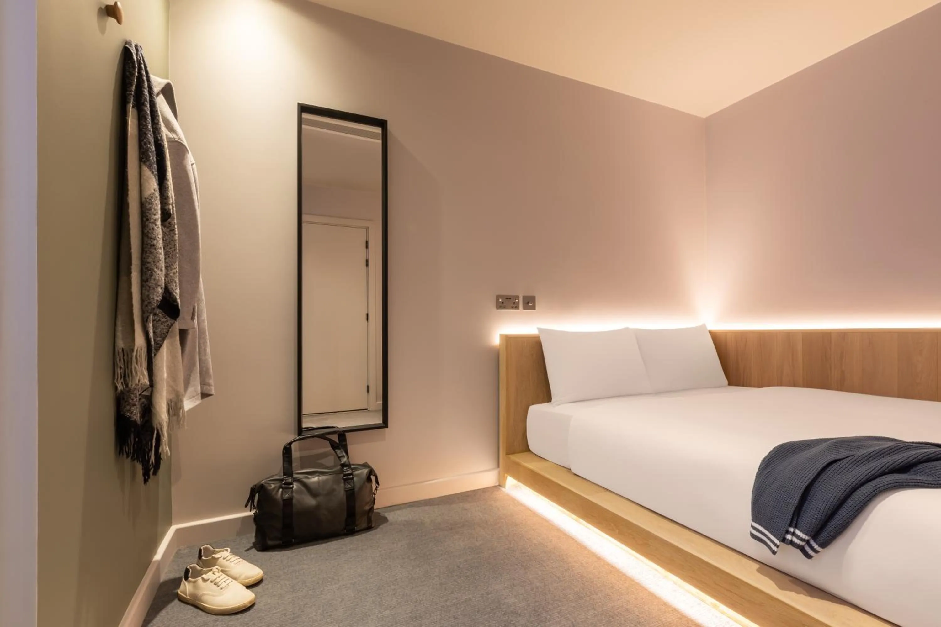 Bed in Zedwell Hotel Greenwich