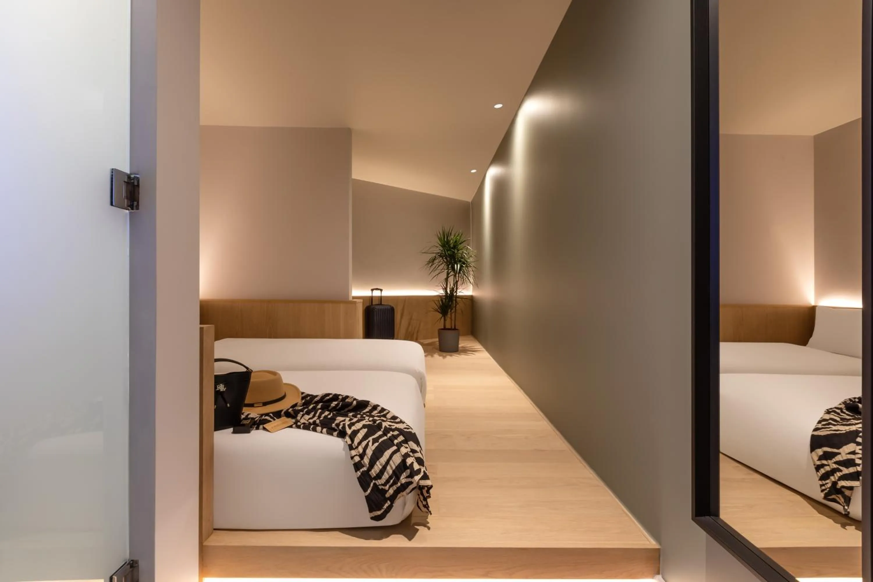 Bedroom, Bed in Zedwell Hotel Greenwich