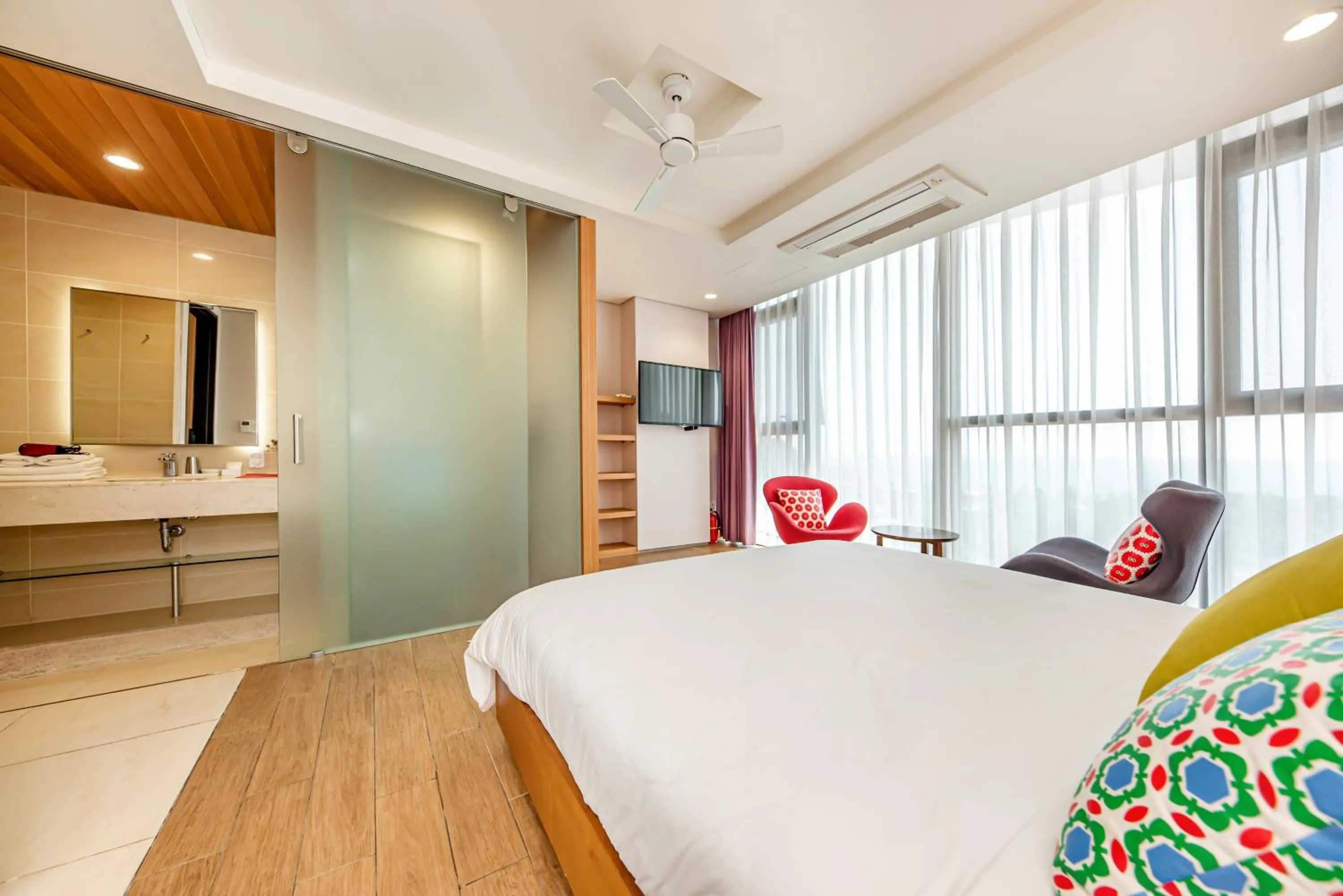 TV and multimedia, Bed in Jeju Bom stay & Art Gallery