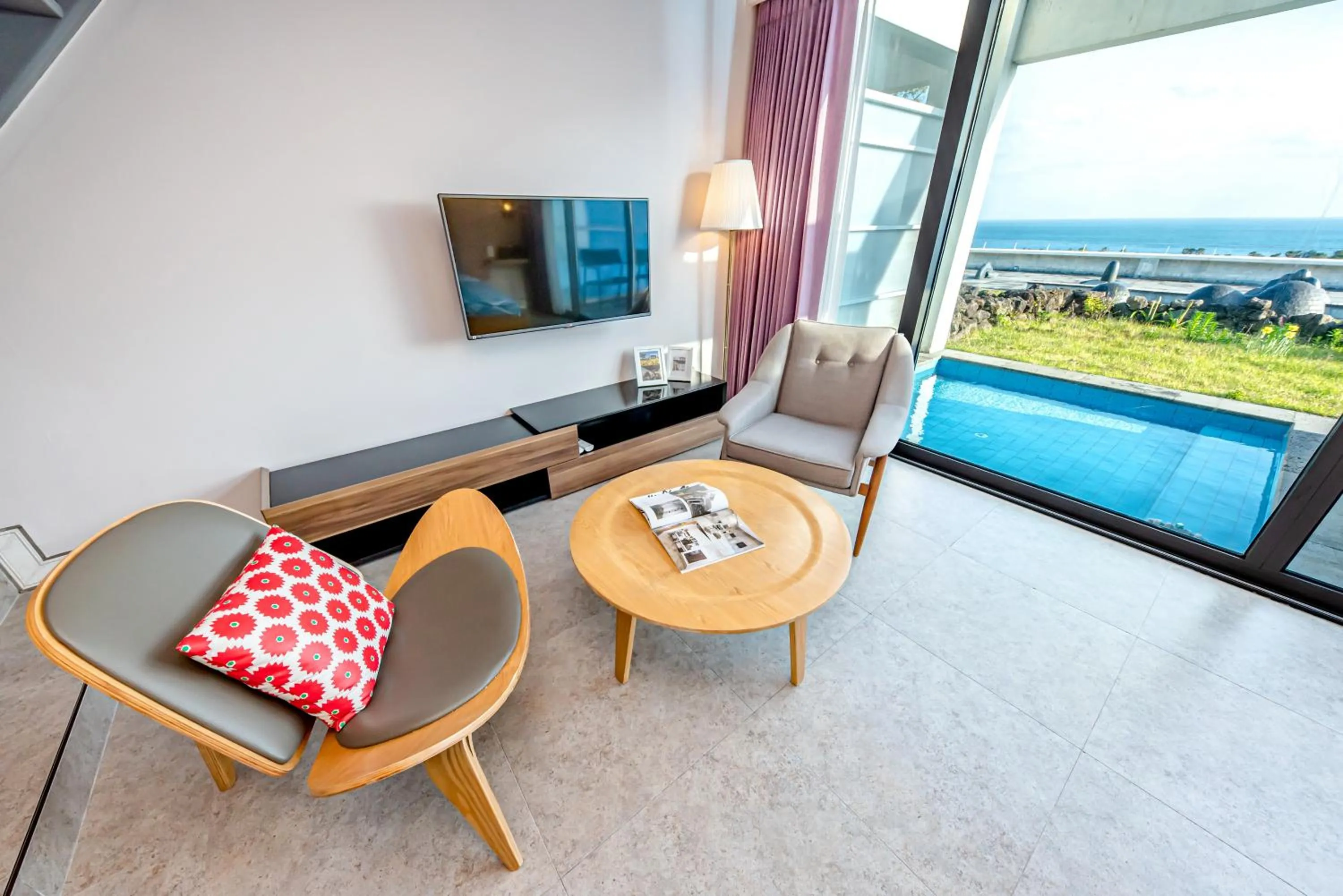 Area and facilities in Jeju Bom stay & Art Gallery