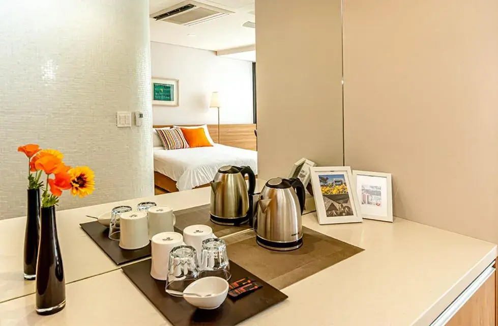 Deluxe Double Room with Sea View in Jeju Bom stay & Art Gallery Deluxe Double Room with Sea View in Jeju Bom stay & Art Gallery