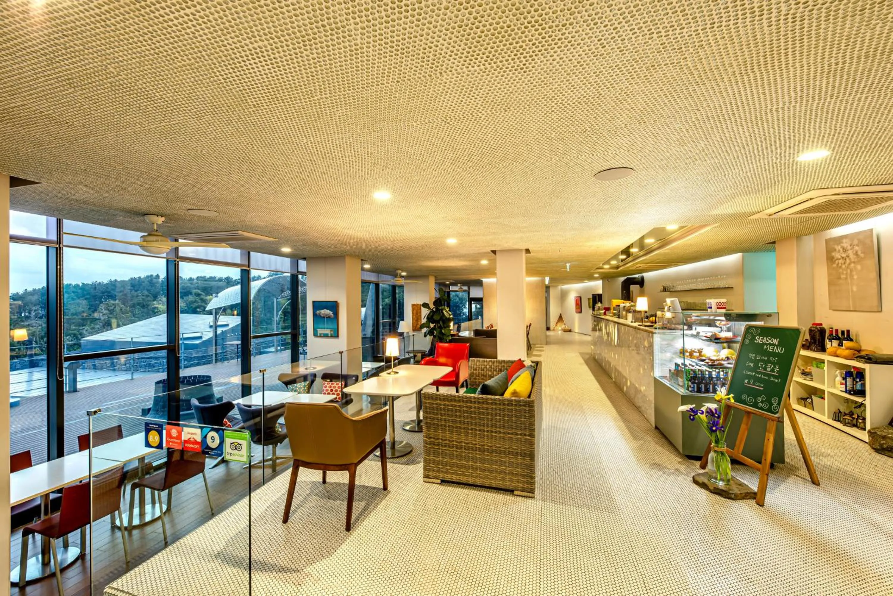 Restaurant/places to eat in Jeju Bom stay & Art Gallery