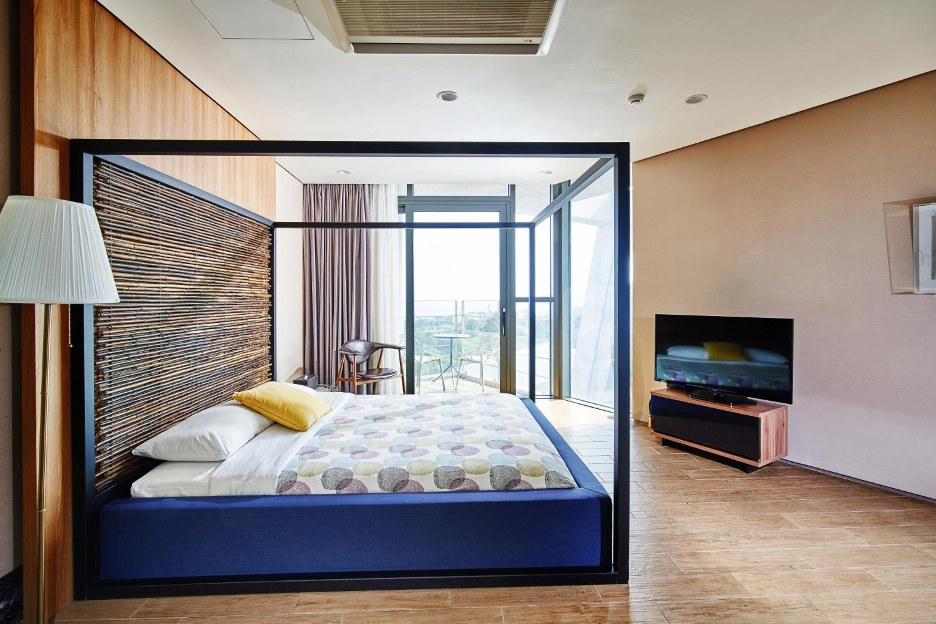 Bed in Jeju Bom stay & Art Gallery
