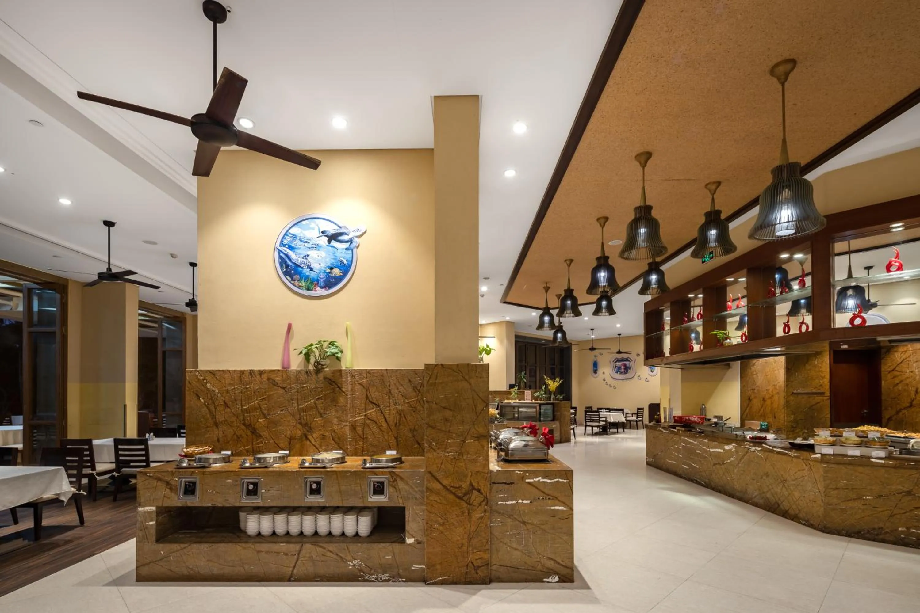 Restaurant/places to eat in Sanya Seacube Holiday Hotel