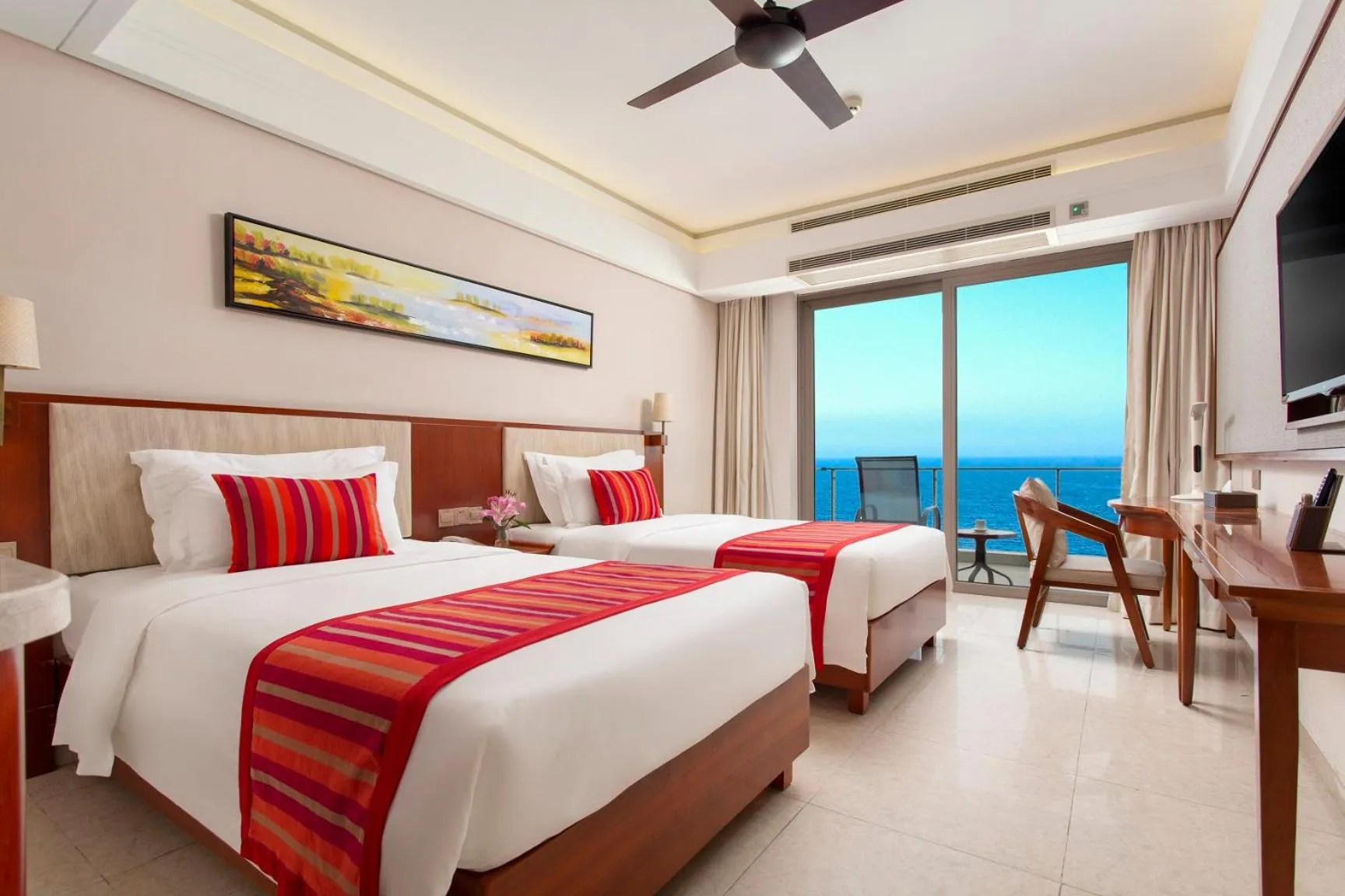 Photo of the whole room, Bed in Sanya Seacube Holiday Hotel