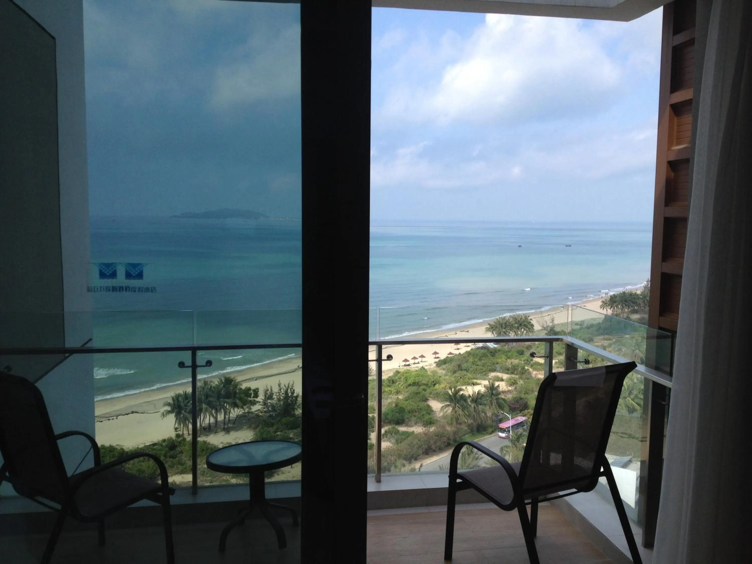 Balcony/Terrace in Sanya Seacube Holiday Hotel