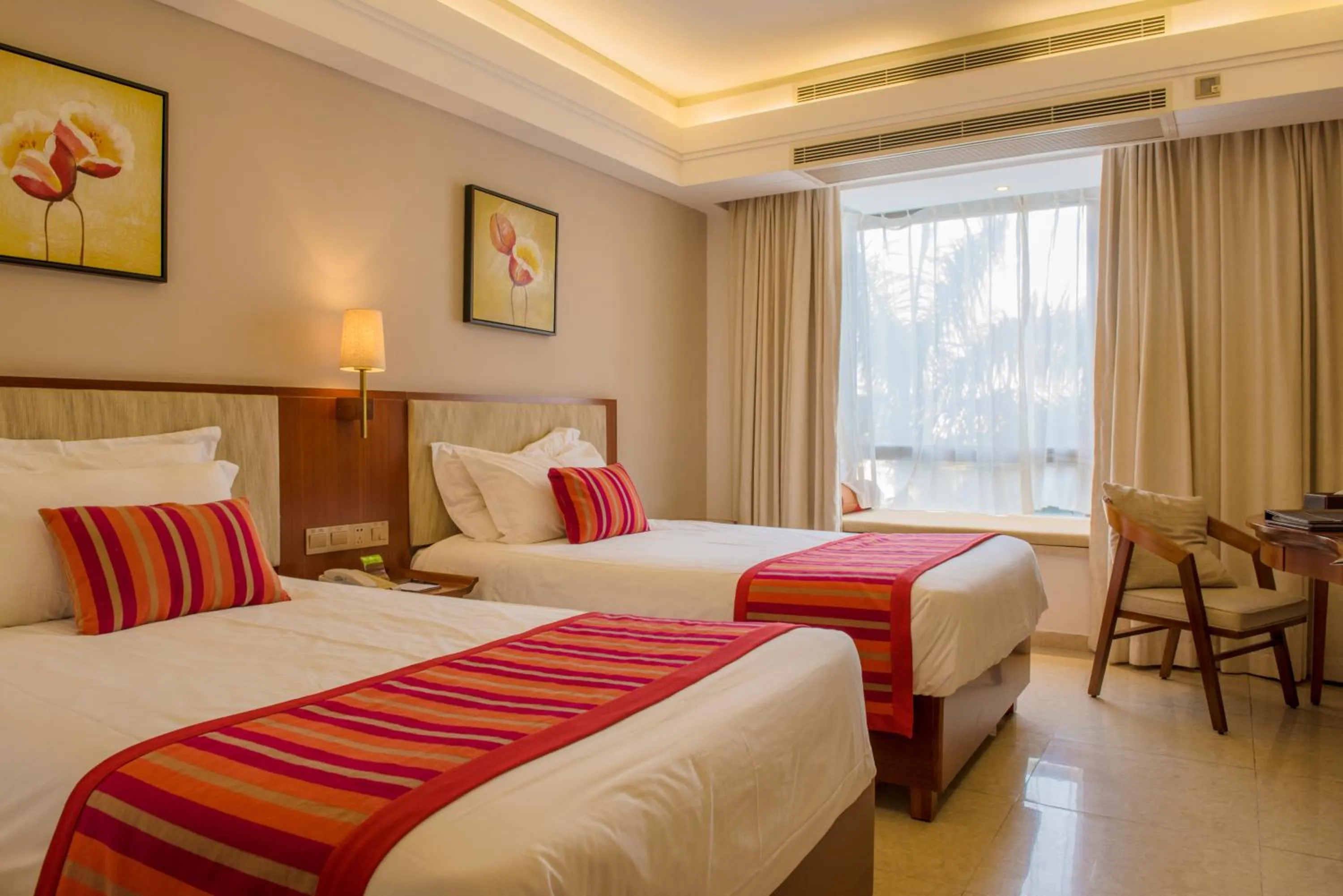 Bedroom, Bed in Sanya Seacube Holiday Hotel