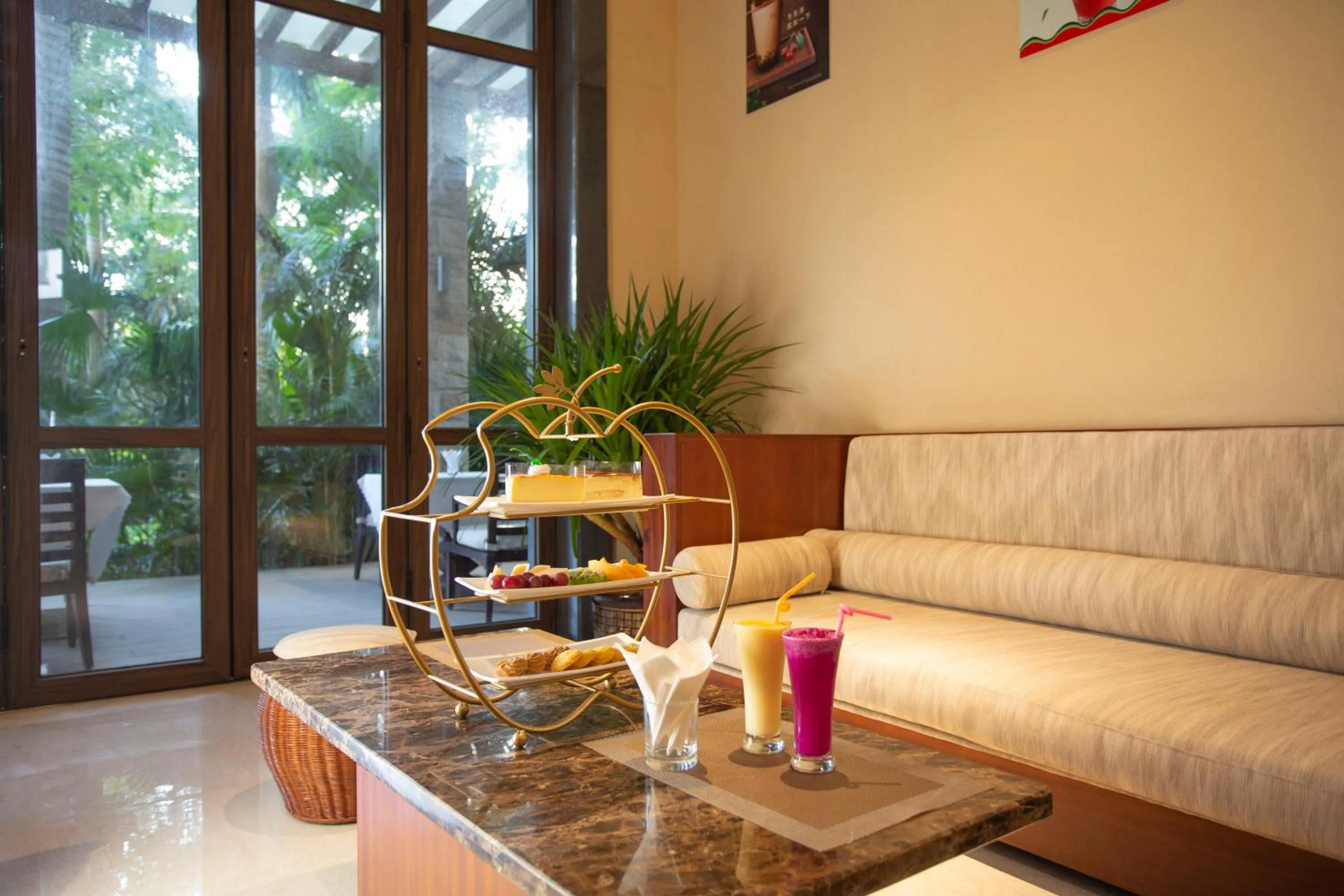 Restaurant/places to eat in Sanya Seacube Holiday Hotel