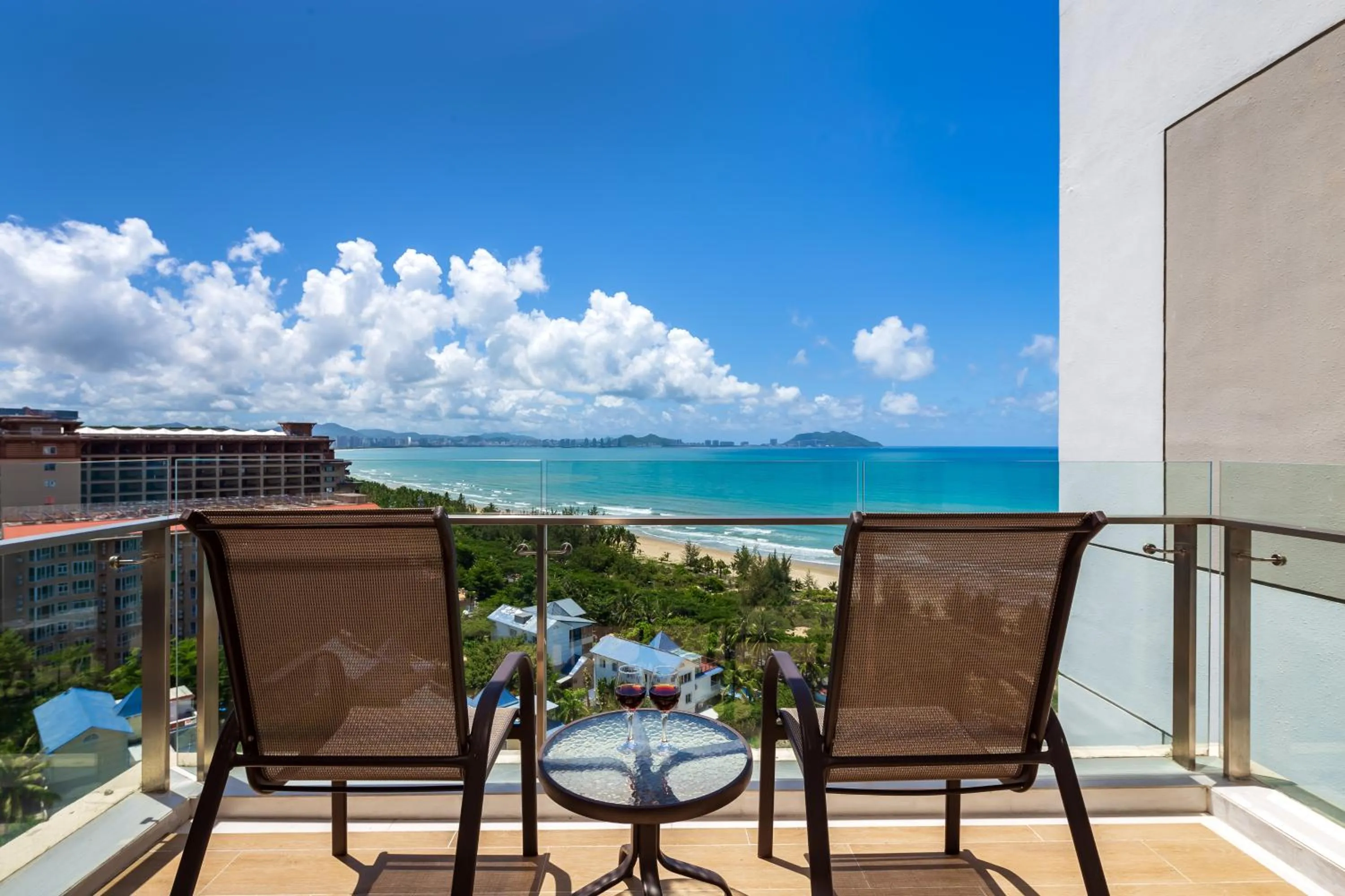 Balcony/Terrace in Sanya Seacube Holiday Hotel