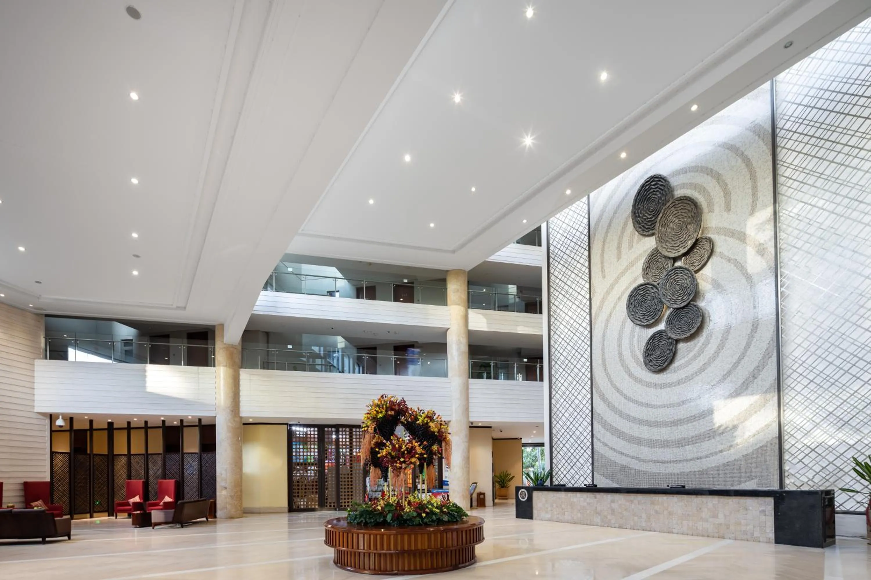 Sanya Seacube Holiday Hotel