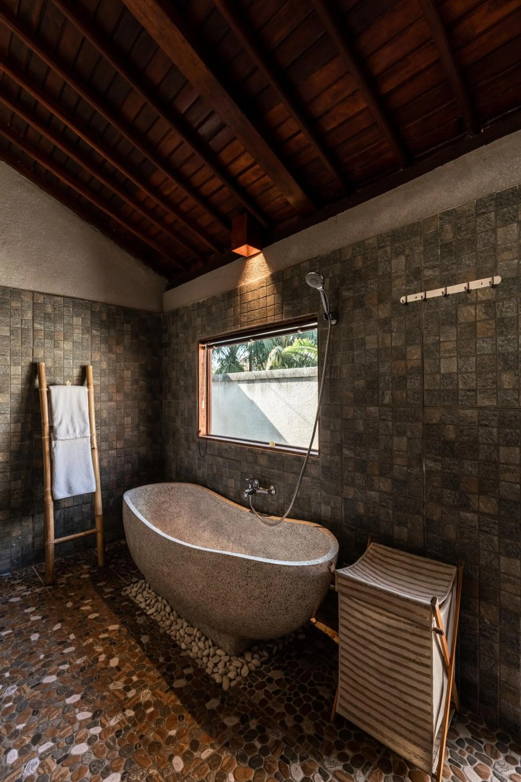 Bathroom in Meng Bengil Villa