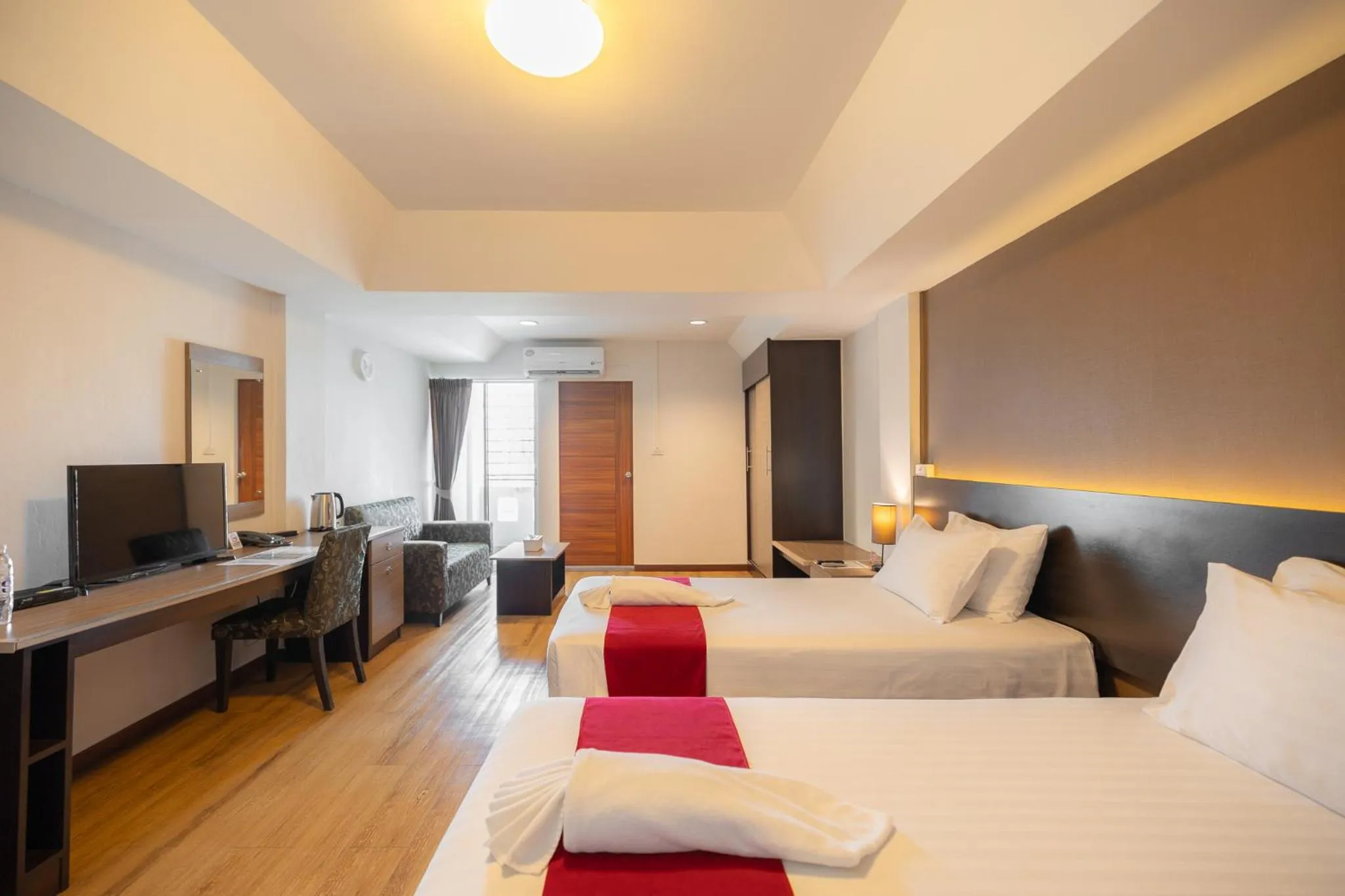 Bed in Golden Jade Suvarnabhumi