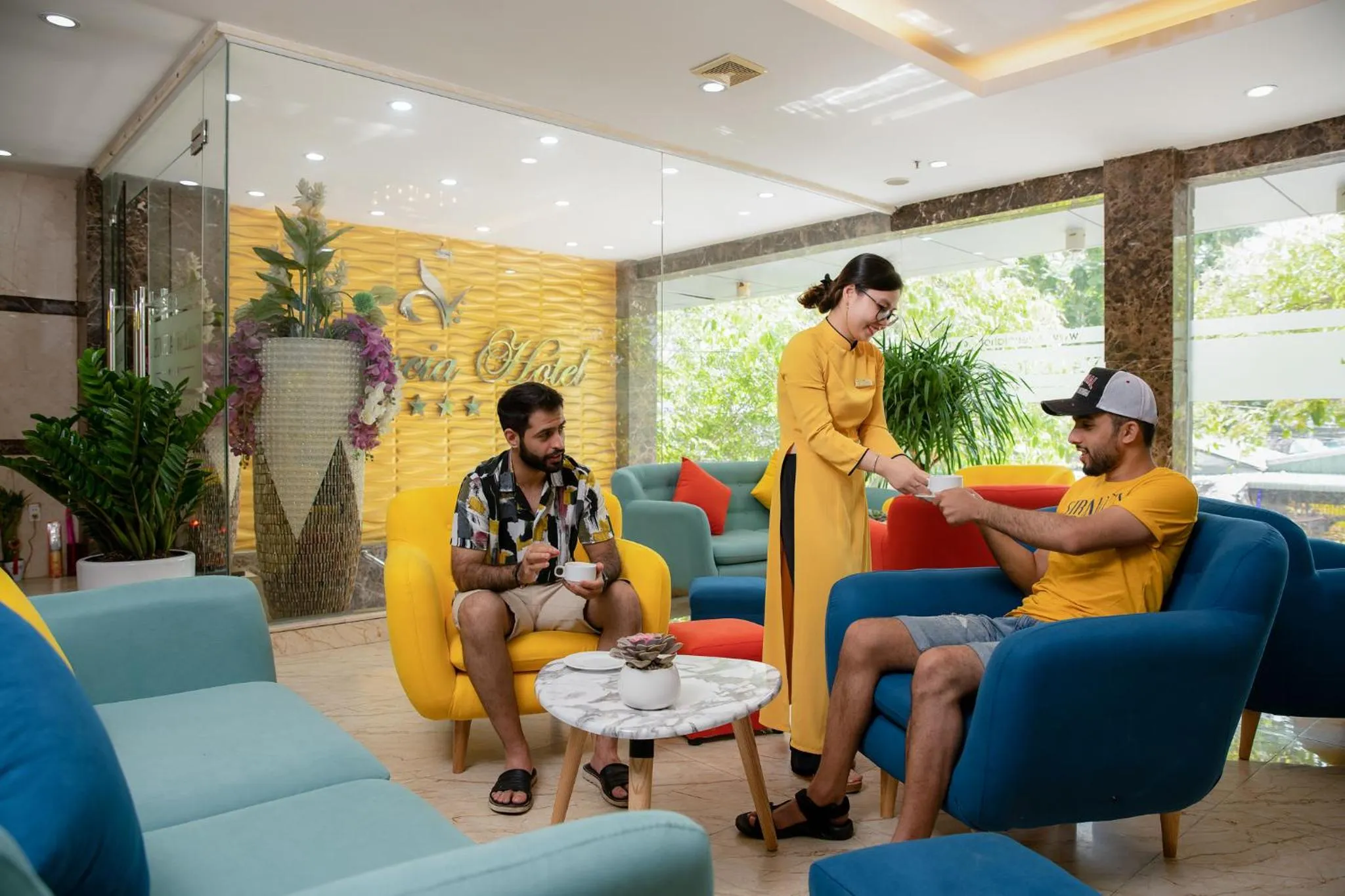 Communal lounge/ TV room in Valencia Da Nang Beach Hotel