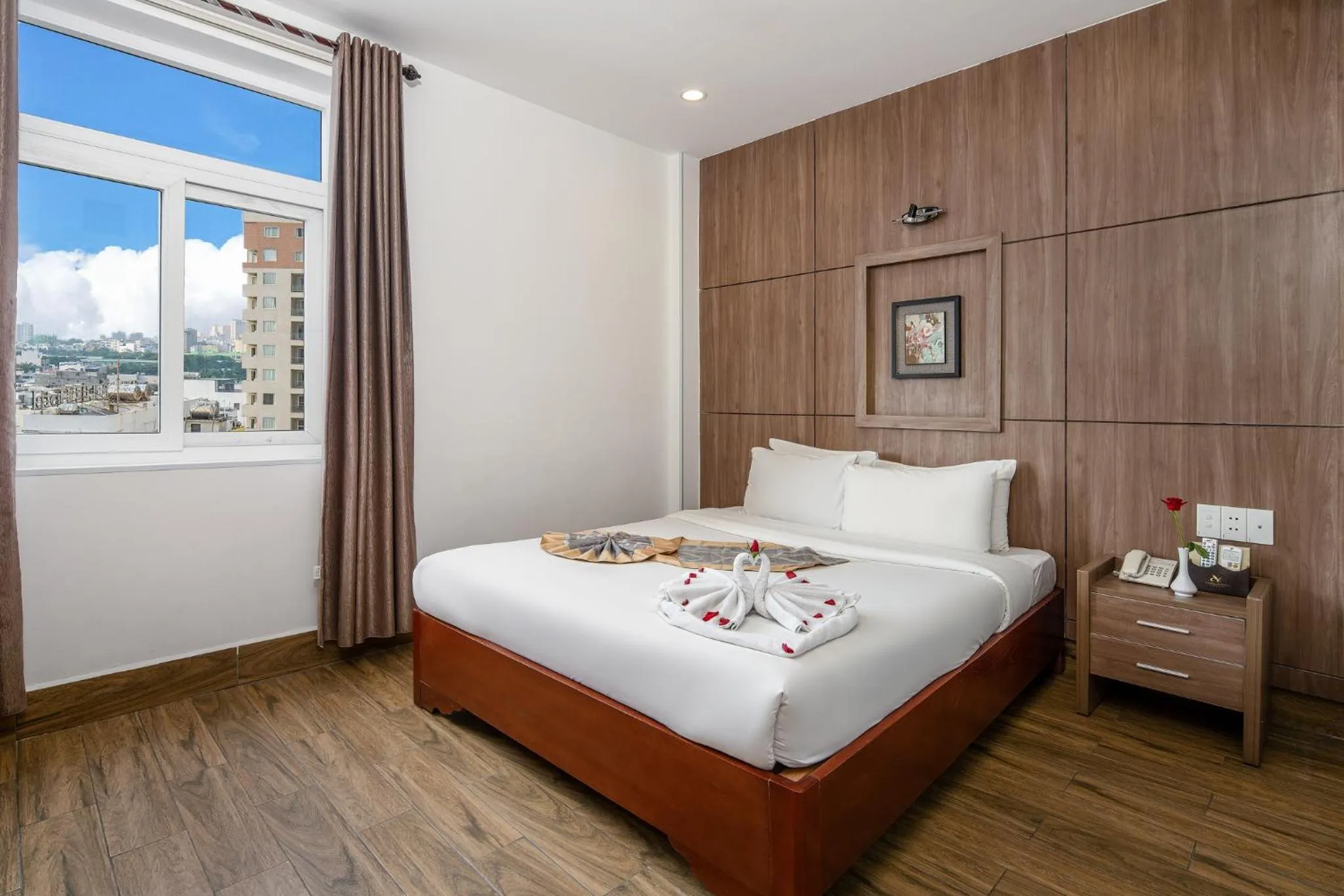 Bed in Valencia Da Nang Beach Hotel