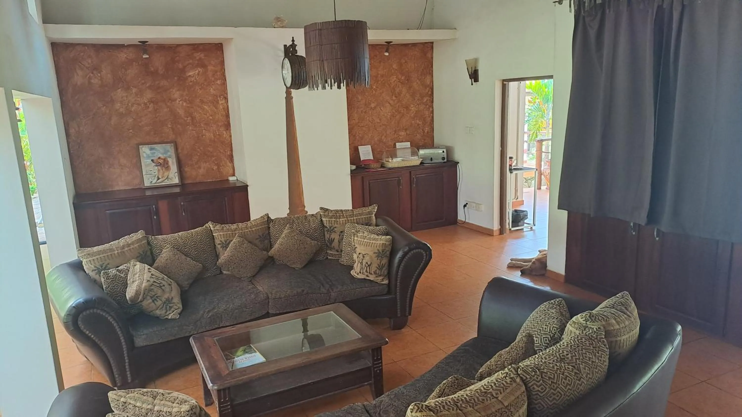 Restaurant/places to eat in Puetz Travels Beach Resort