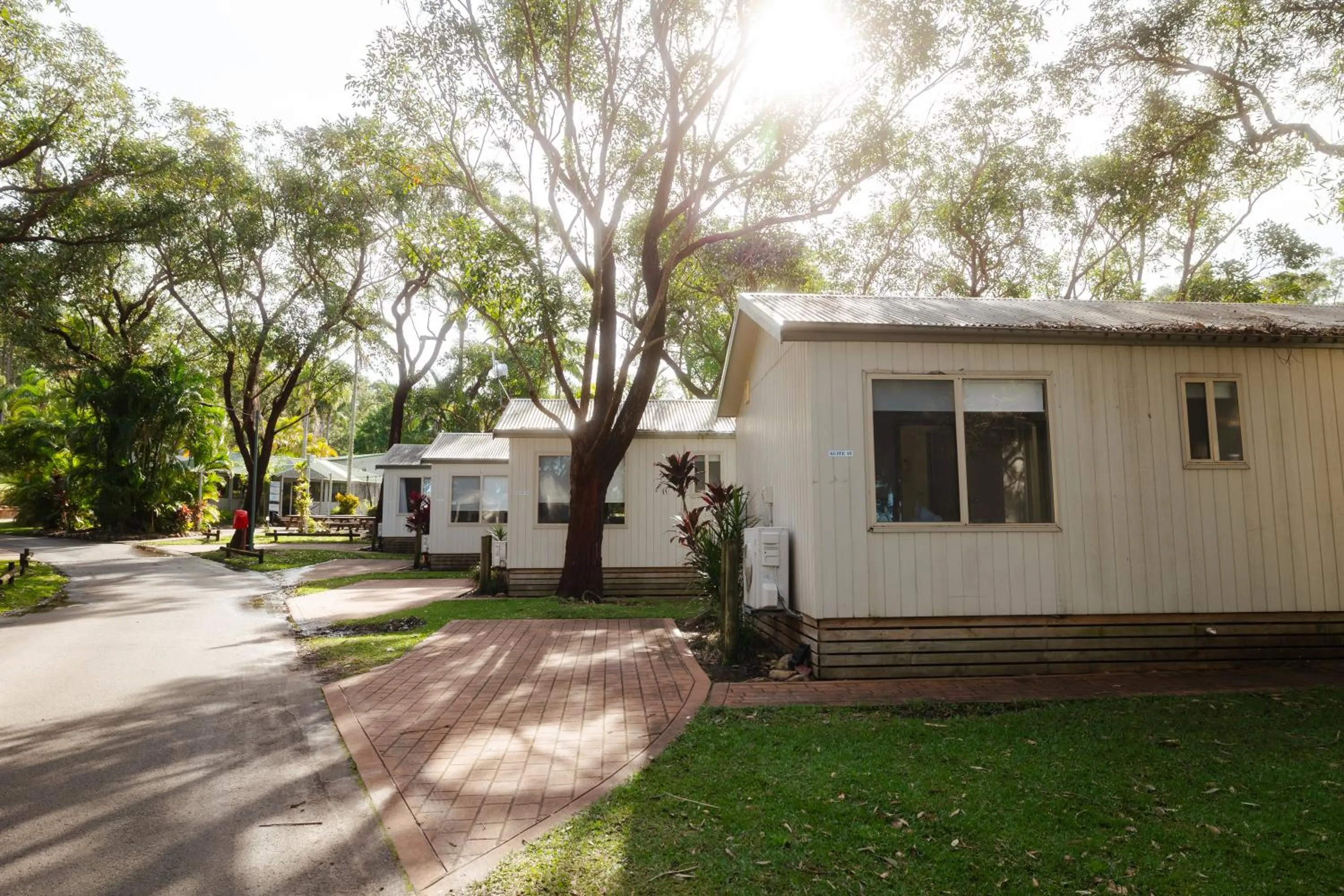 Property building in Koala Shores Holiday Park