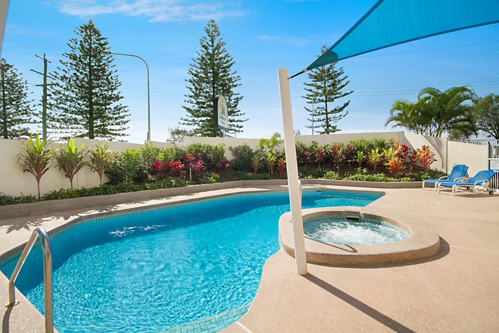 Swimming pool in Meridian Tower Kirra Beach